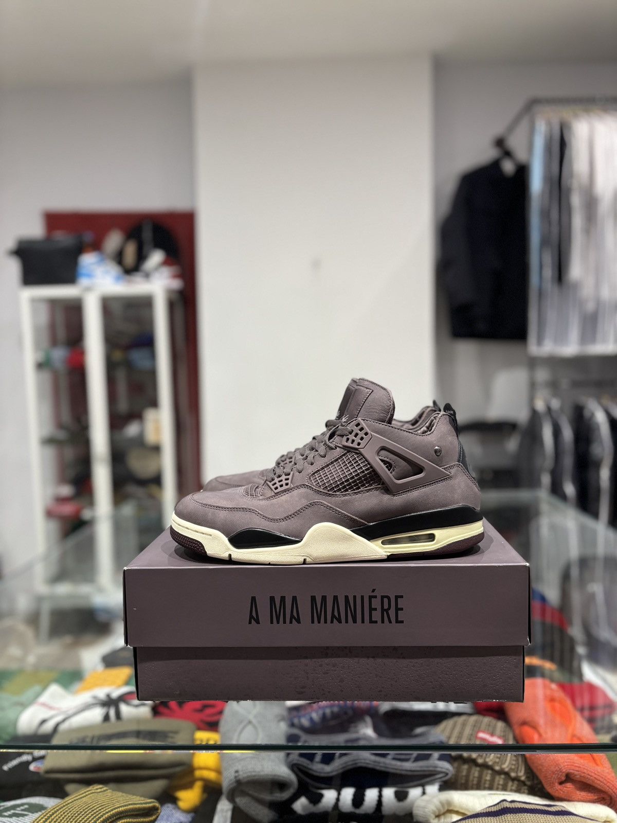 Jordan 4 SP A Ma Maniere Violet Ore Size: 13