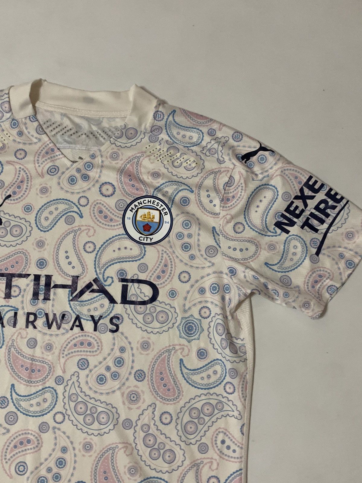 Puma MANCHESTER CITY THIRD 2020 - 2021 Size US L / EU 52-54 / 3 - 4 Thumbnail