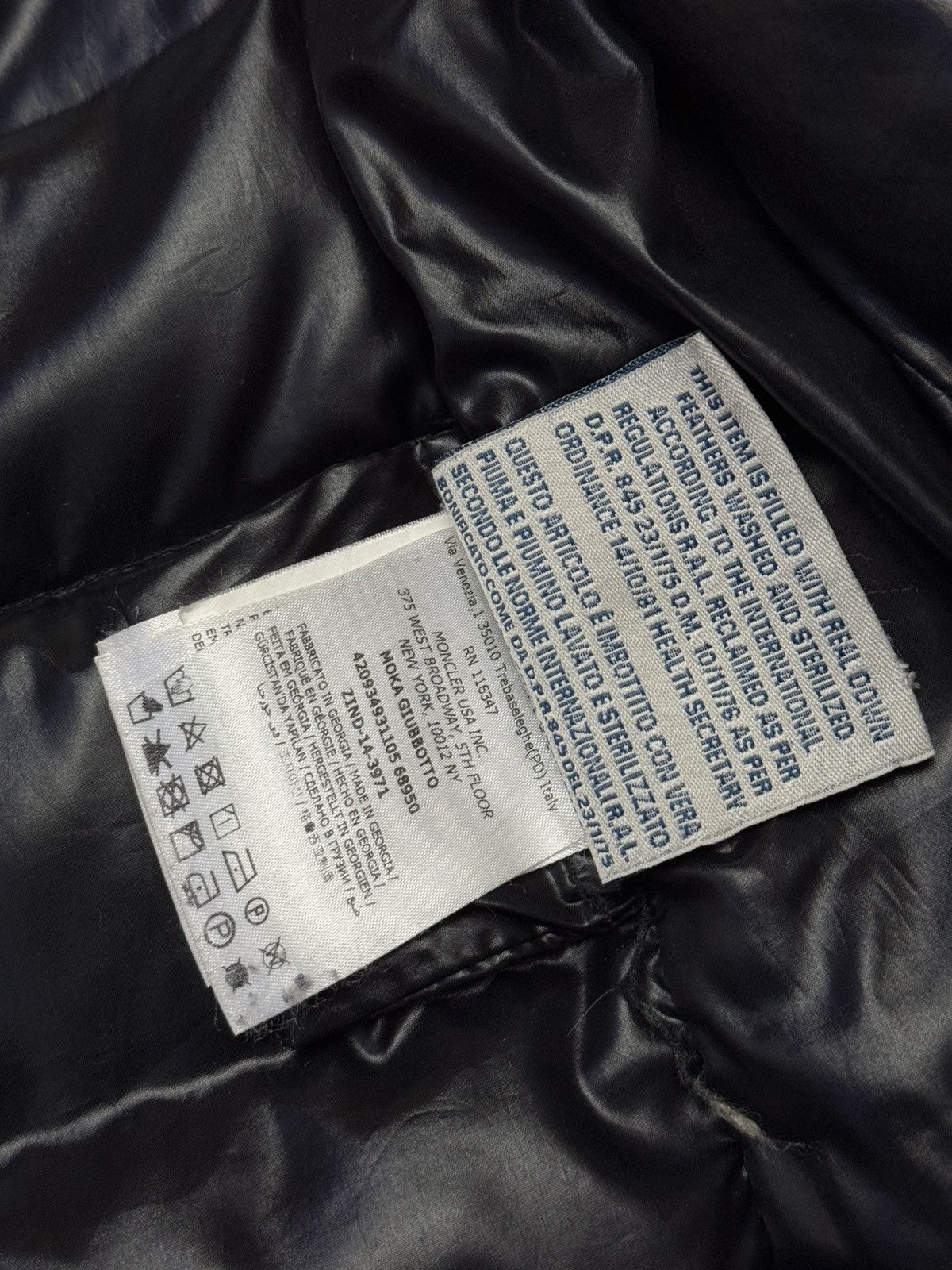 Moncler Moncler Moka long down jacket Size XS / US 0-2 / IT 36-38 - 17 Thumbnail