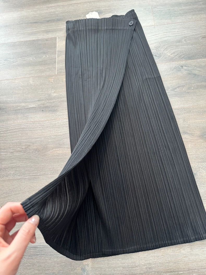 Issey Miyake Issey Miyake size:3 Black skirt Size M / US 6-8 / IT 42-44 - 3 Thumbnail