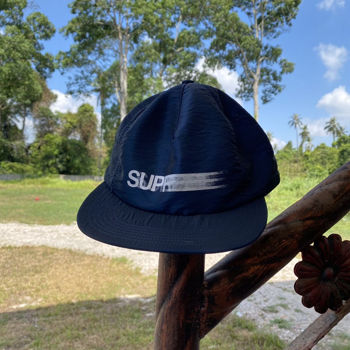 image of Supreme Ss16 Motion Logo Iridescent 5 Panel Cap in Navy, Men's