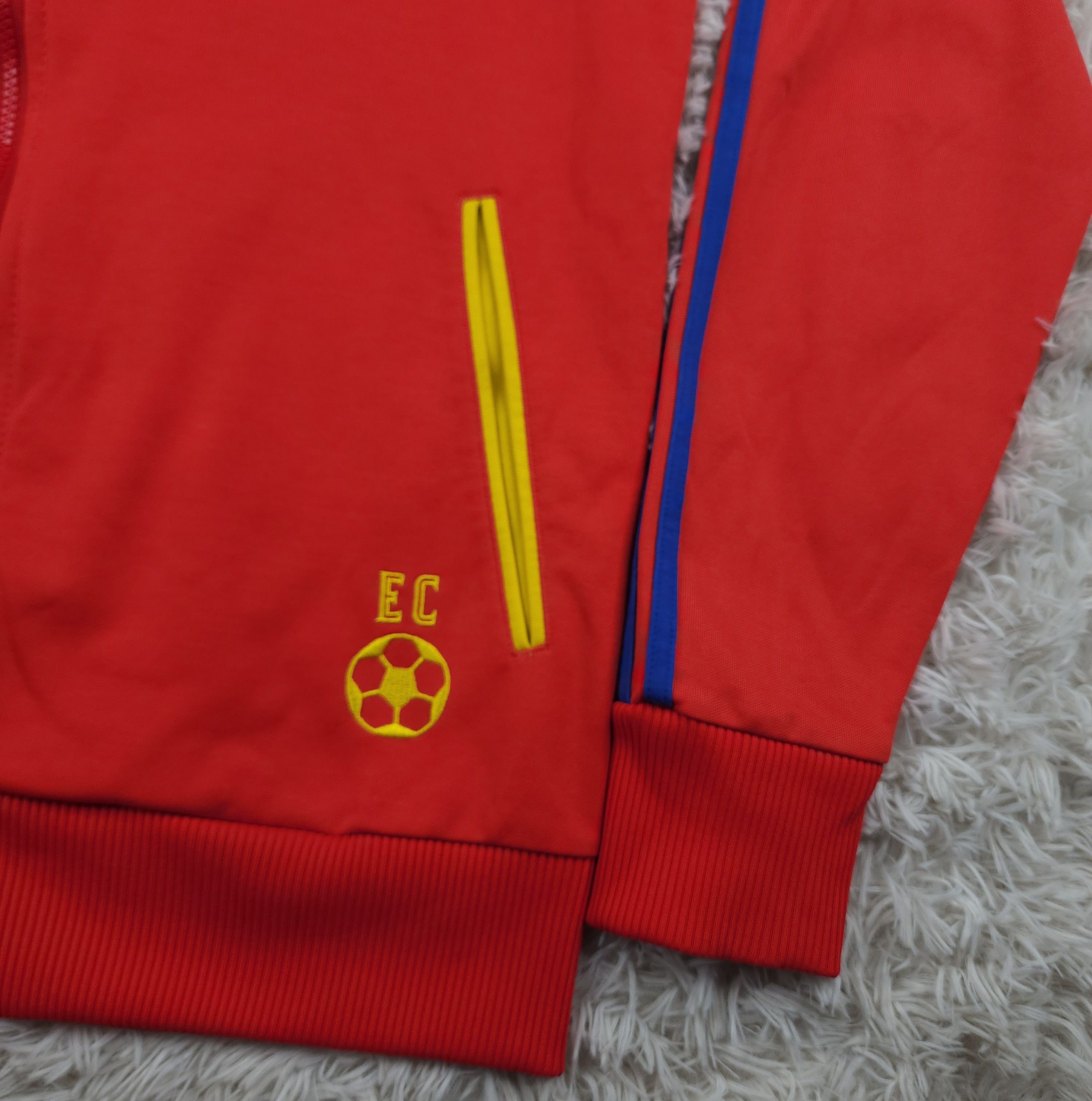 Adidas Vintage Adidas Ecuador National soccer team track jacket Size US M / EU 48-50 / 2 - 4 Thumbnail