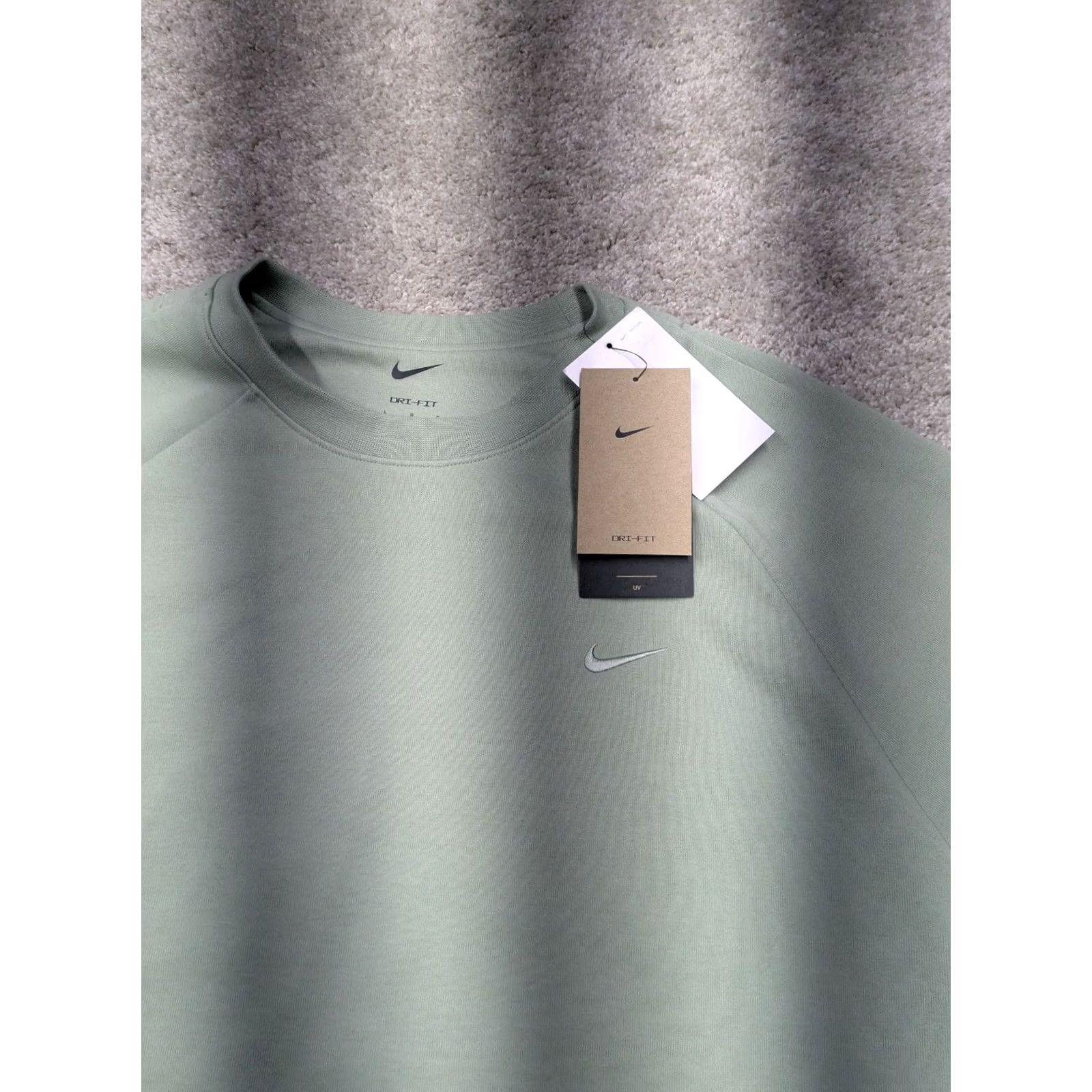 Nike Nike Yoga Dri-Fit Sweatshirt Mens M Medium Mint Green Crew Neck Pullover NWT Size US M / EU 48-50 / 2 - 3 Thumbnail