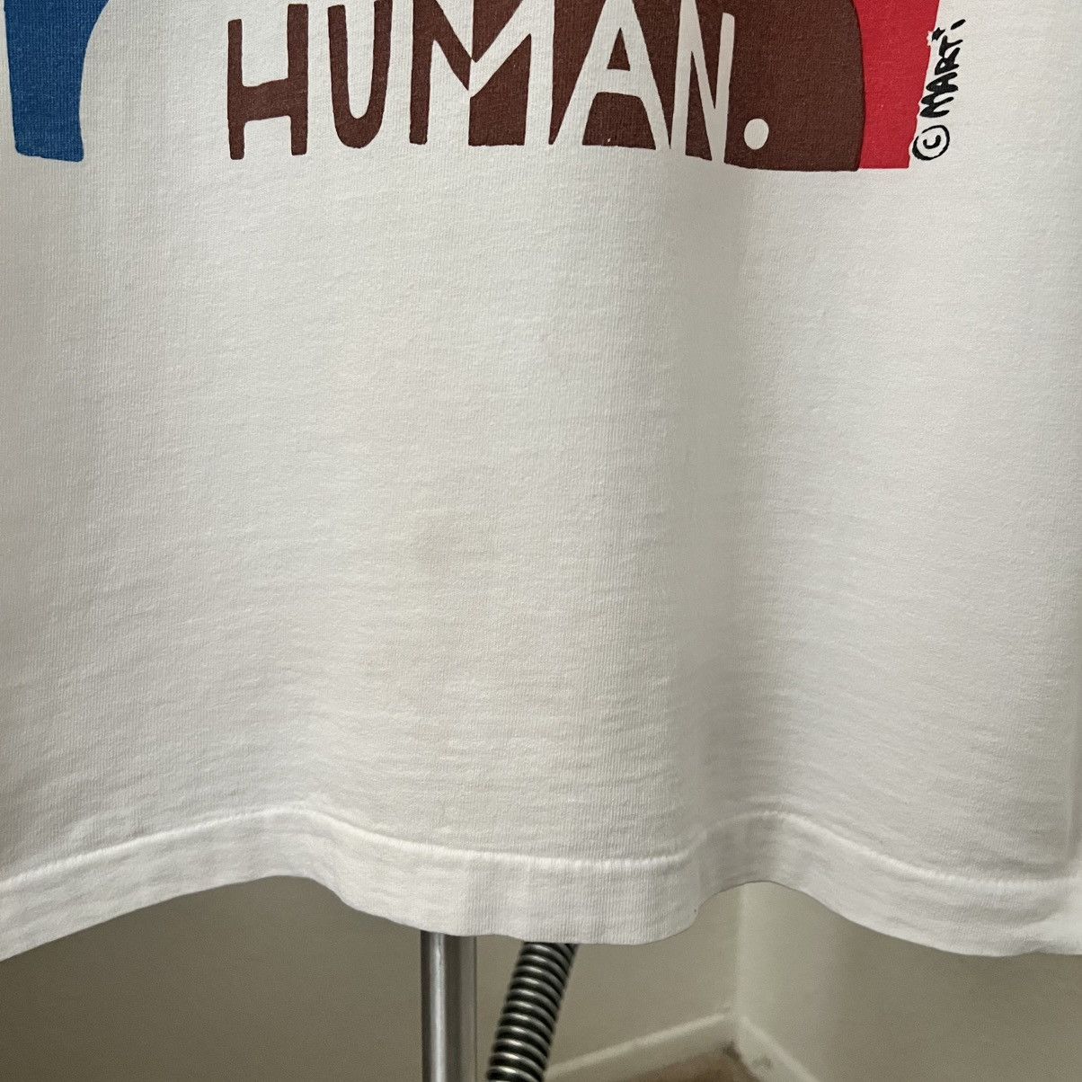 Vintage Vintage One Race Human Art T Shirt 90s Size US L / EU 52-54 / 3 - 3 Thumbnail