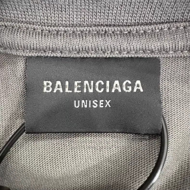 Balenciaga Balenciaga Front and Back Embroidered Letter Short Sleeve Size US M / EU 48-50 / 2 - 3 Thumbnail