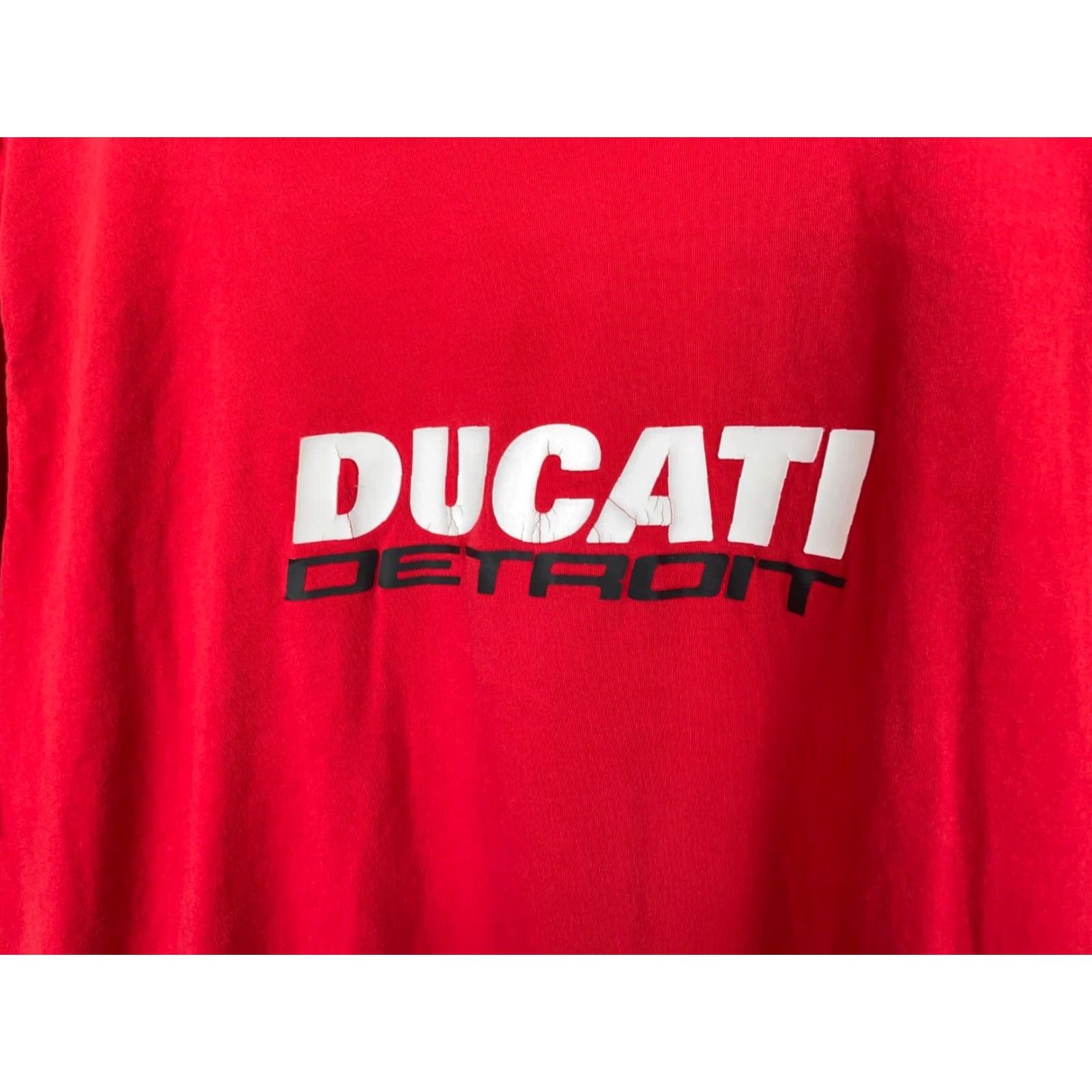 Vintage VINTAGE Ducati Men’s Graphic Print T-Shirt XL Adult Red Cotton Short Sleeve City Cars Official Size US XL / EU 56 / 4 - 7 Thumbnail