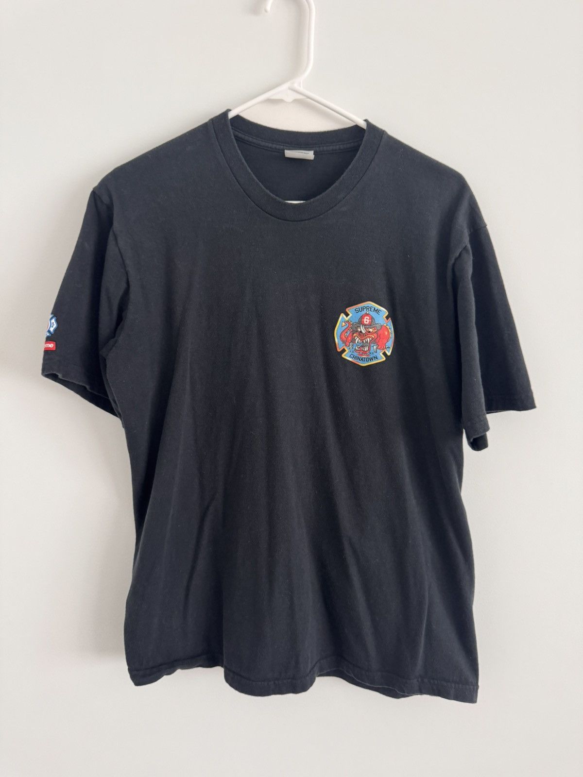 Supreme Supreme FDNY Engine 9 Chinatown Black Tee Size Large Size US L / EU 52-54 / 3 - 1 Thumbnail