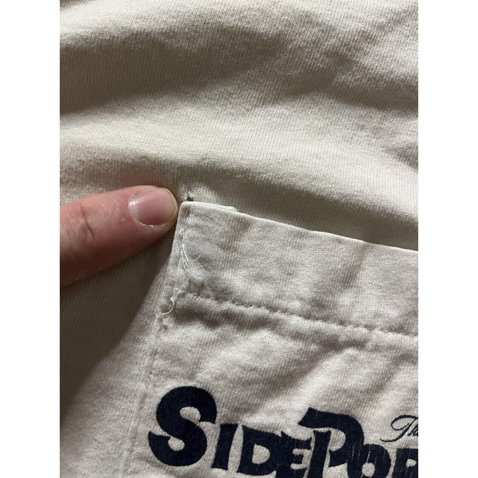 Fruit Of The Loom Vintage Side Porch Baton Rouge T-Shirt – Made in USA Size US XL / EU 56 / 4 - 5 Thumbnail