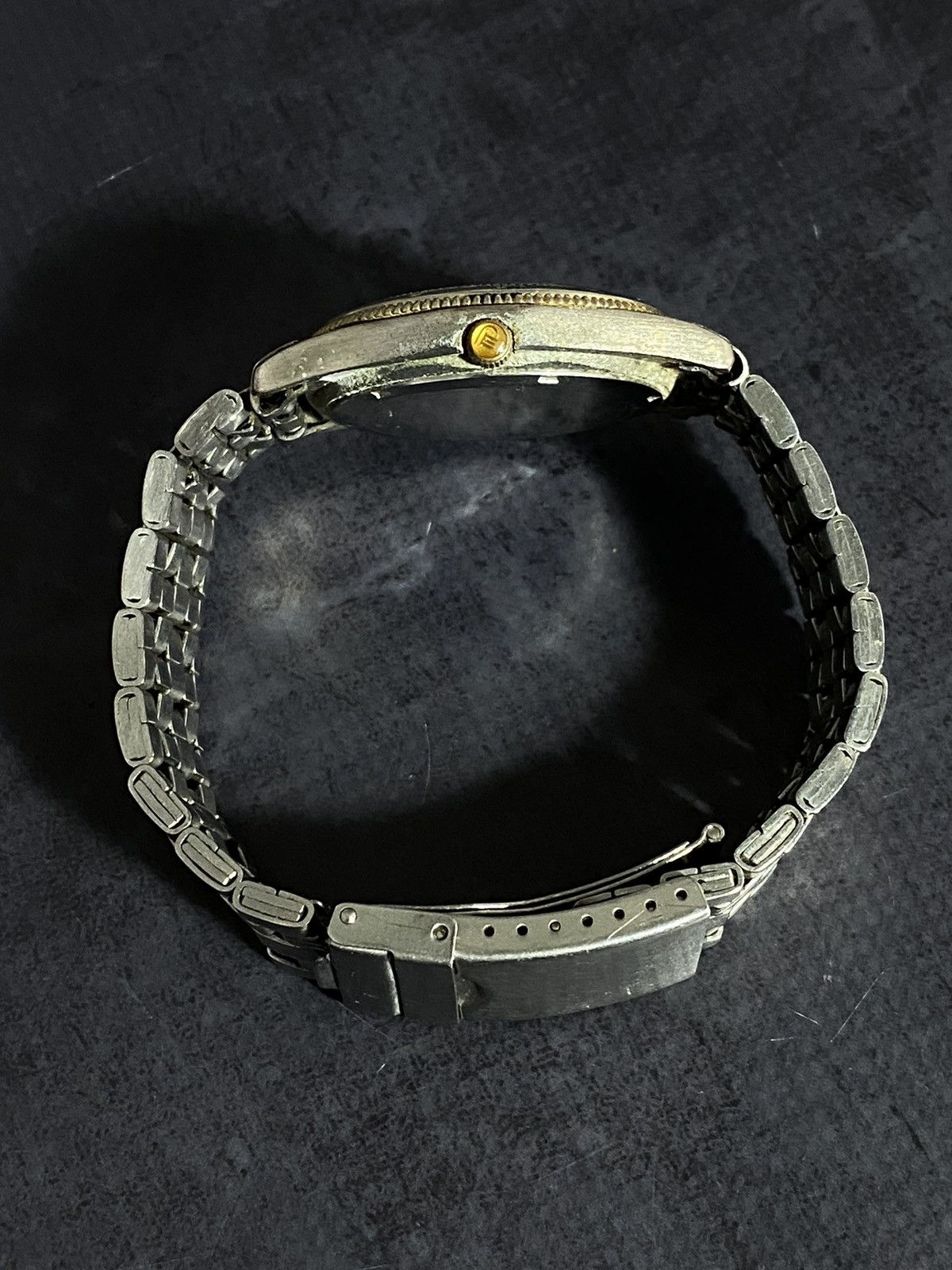 Vintage Vintage Philip Persio Quartz Watch Gold Black Japanese Brand Size ONE SIZE - 10 Thumbnail