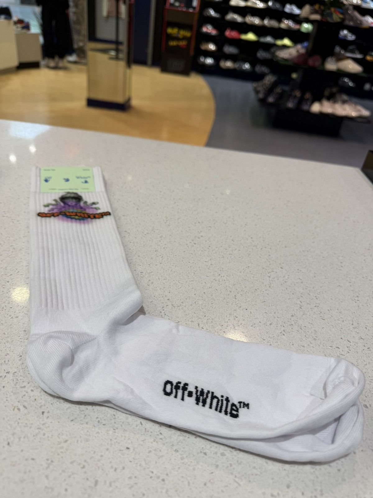 Off-White Off White $125 Alien Spray Unisex Men’s/Women’s Socks Size ONE SIZE - 2 Thumbnail