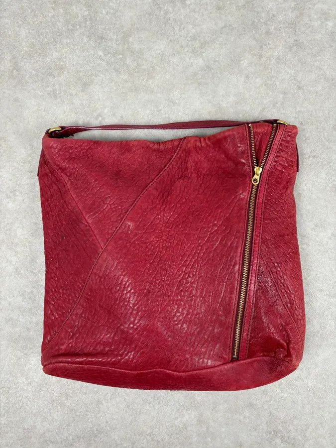 Marc Jacobs Marc Jacobs Red Leather Multi-Zip Shoulder Bag Size ONE SIZE - 7 Thumbnail