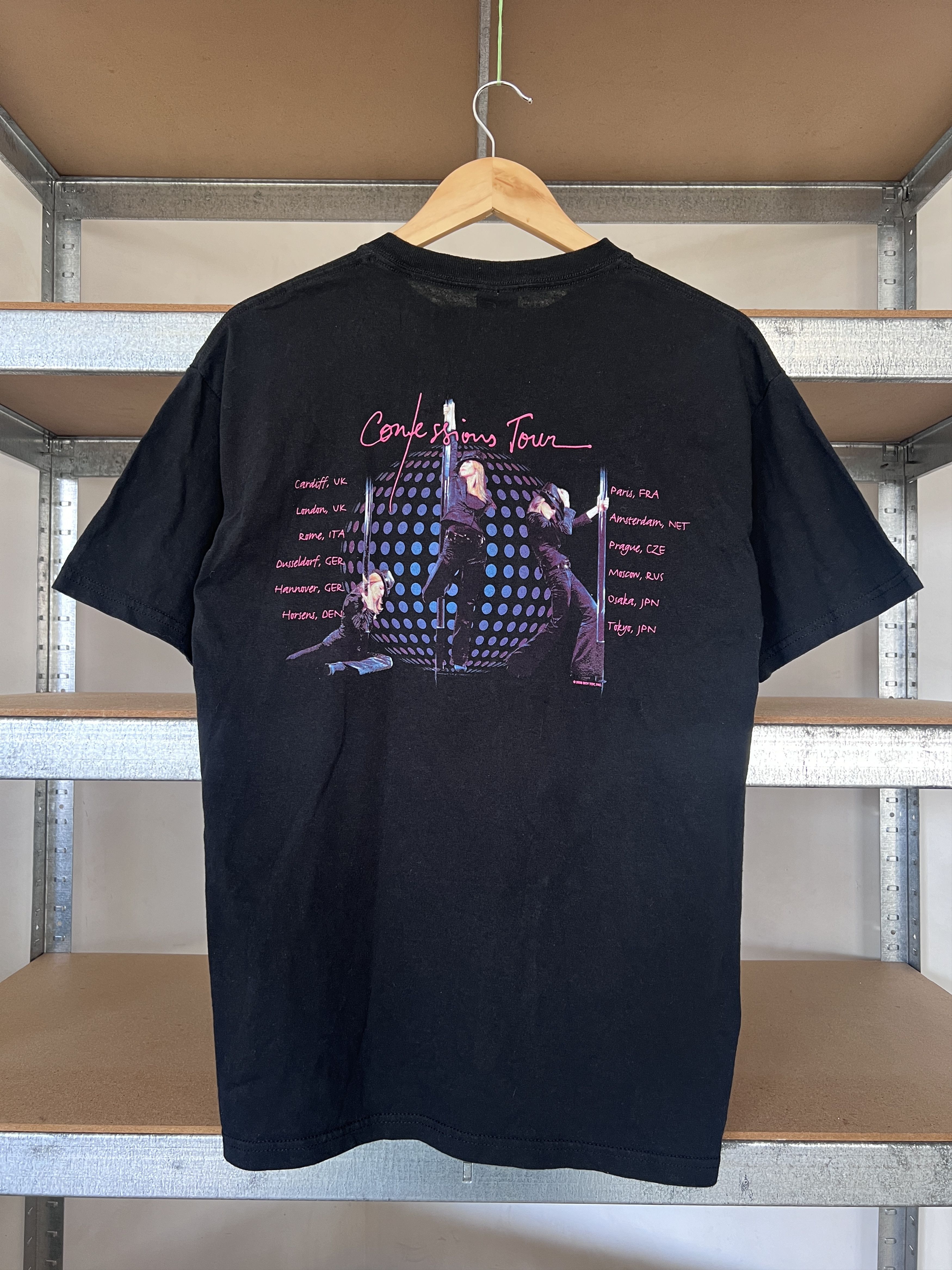 Band Tees Vintage 2006 Madonna Confessions Tour T-shirt Size US M / EU 48-50 / 2 - 2 Thumbnail