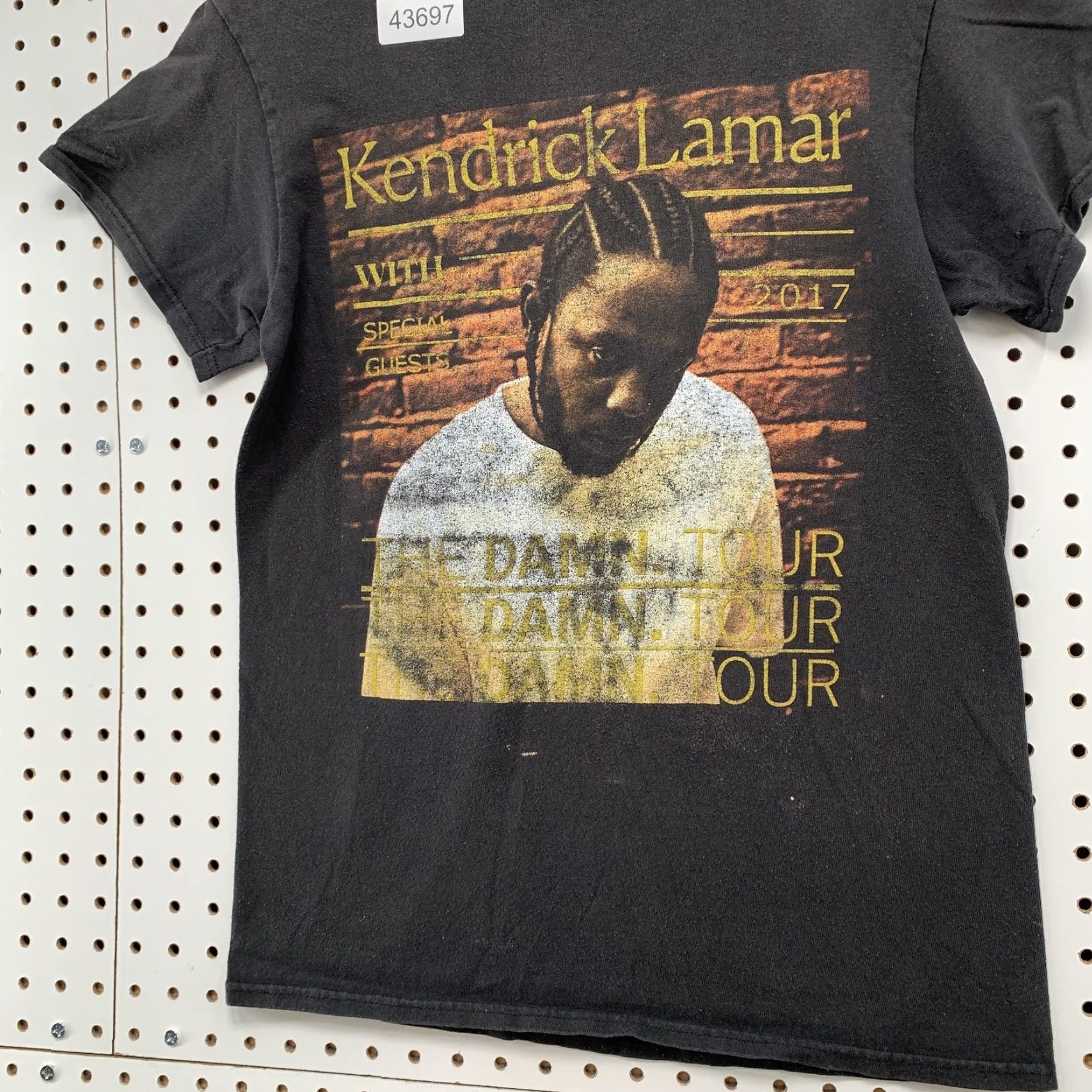 Delta Kendrick Lamar The Damn Tour Shirt Mens Small Black Rap Tee Delta Shirt Mens Small Black (Note: must avoid new information; adjust) Size US S / EU 44-46 / 1 - 4 Thumbnail
