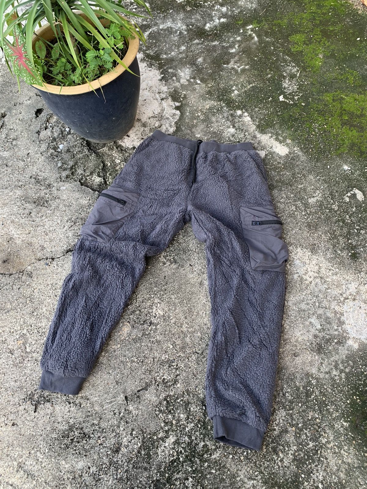 Japanese Brand 🔥Steals🔥 Fieldcore fleece cargo pocket pants Size US 31 - 2 Thumbnail