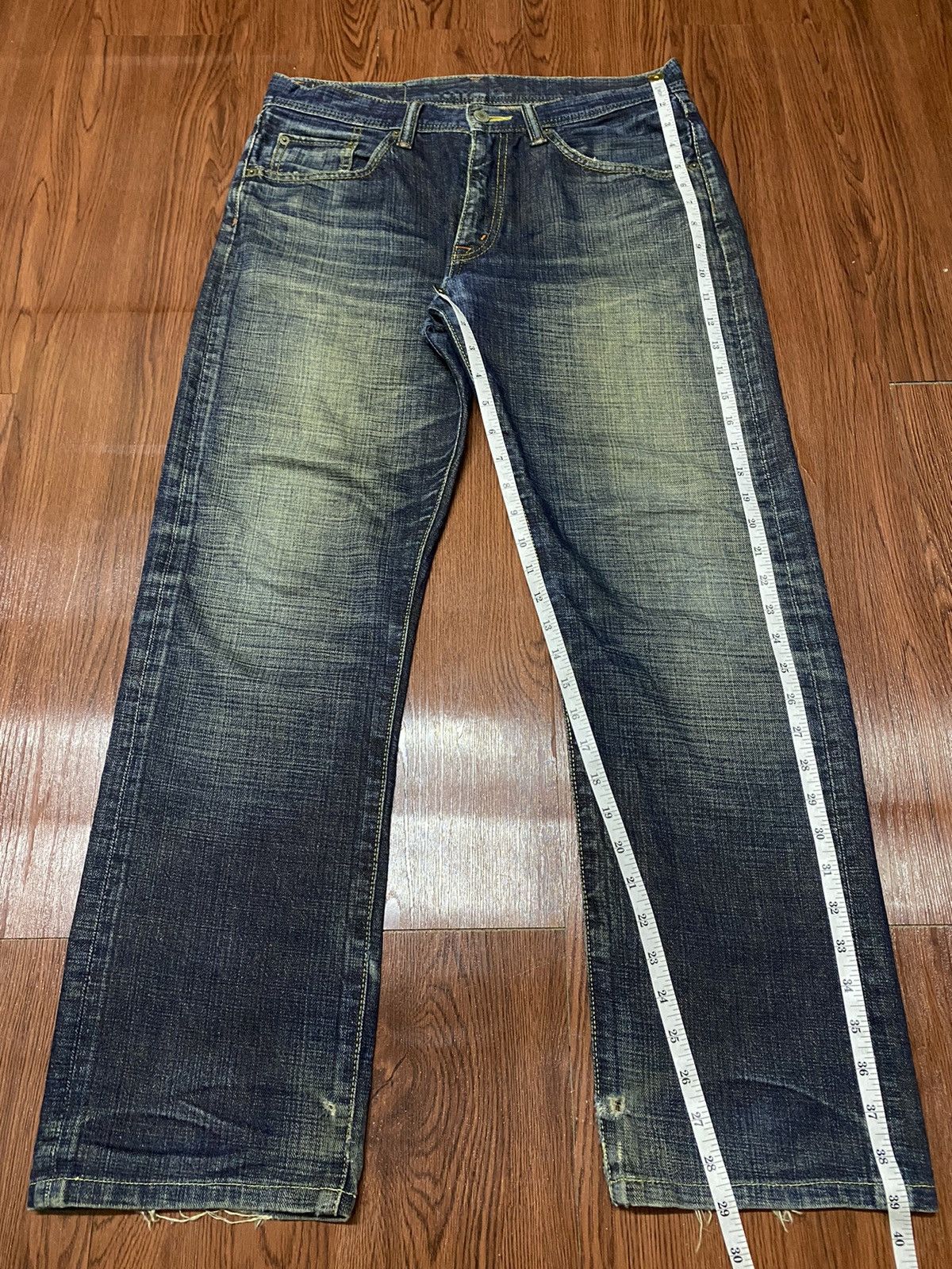 Japanese Brand Vintage Japanese Brand Blues Faded Loose Denim Jeans Size US 33 - 12 Thumbnail