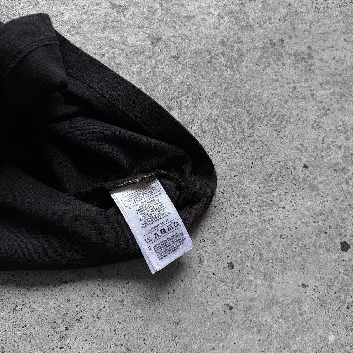 Adidas Adidas Womens Black Cropped Tank Top Center Print Logo Size XS / US 0-2 / IT 36-38 - 5 Thumbnail