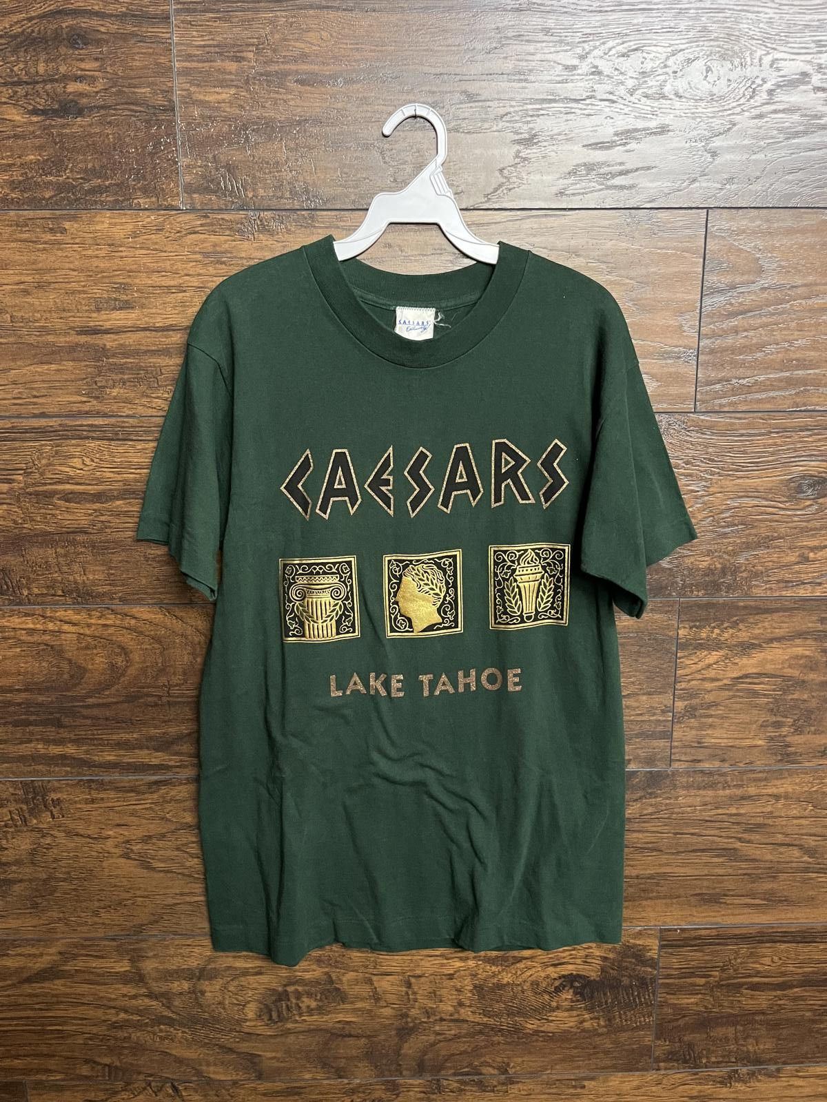 Designer VTG Caesars Lake Tahoe T-shirt Caesars Casino Gold Foil -M Size US M / EU 48-50 / 2 - 1 Thumbnail