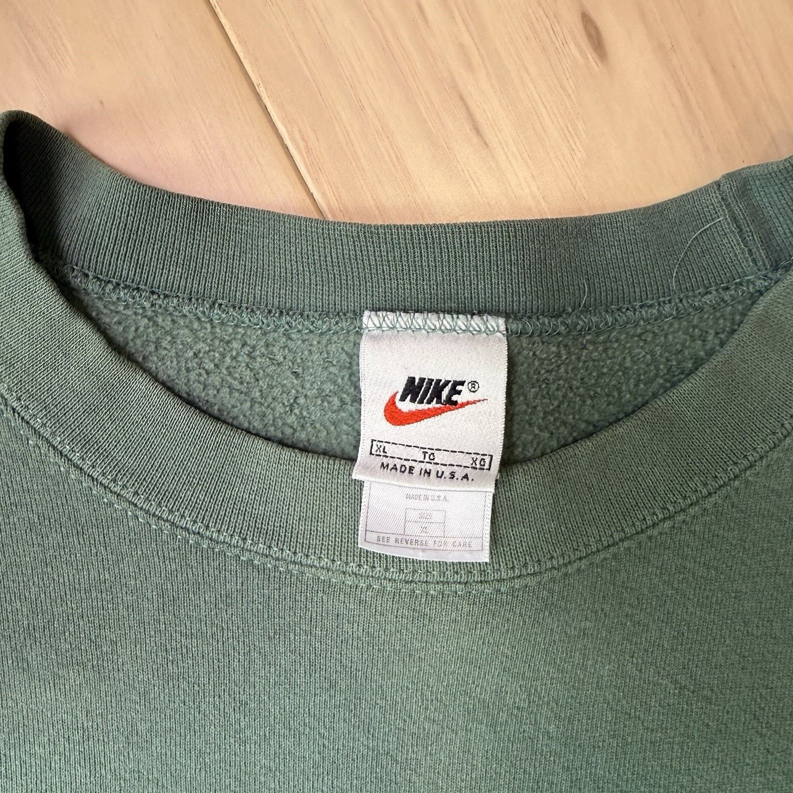 Nike Vintage Nike Sweatshirt XL Green 90s Made in USA Fleece Size US XL / EU 56 / 4 - 7 Thumbnail