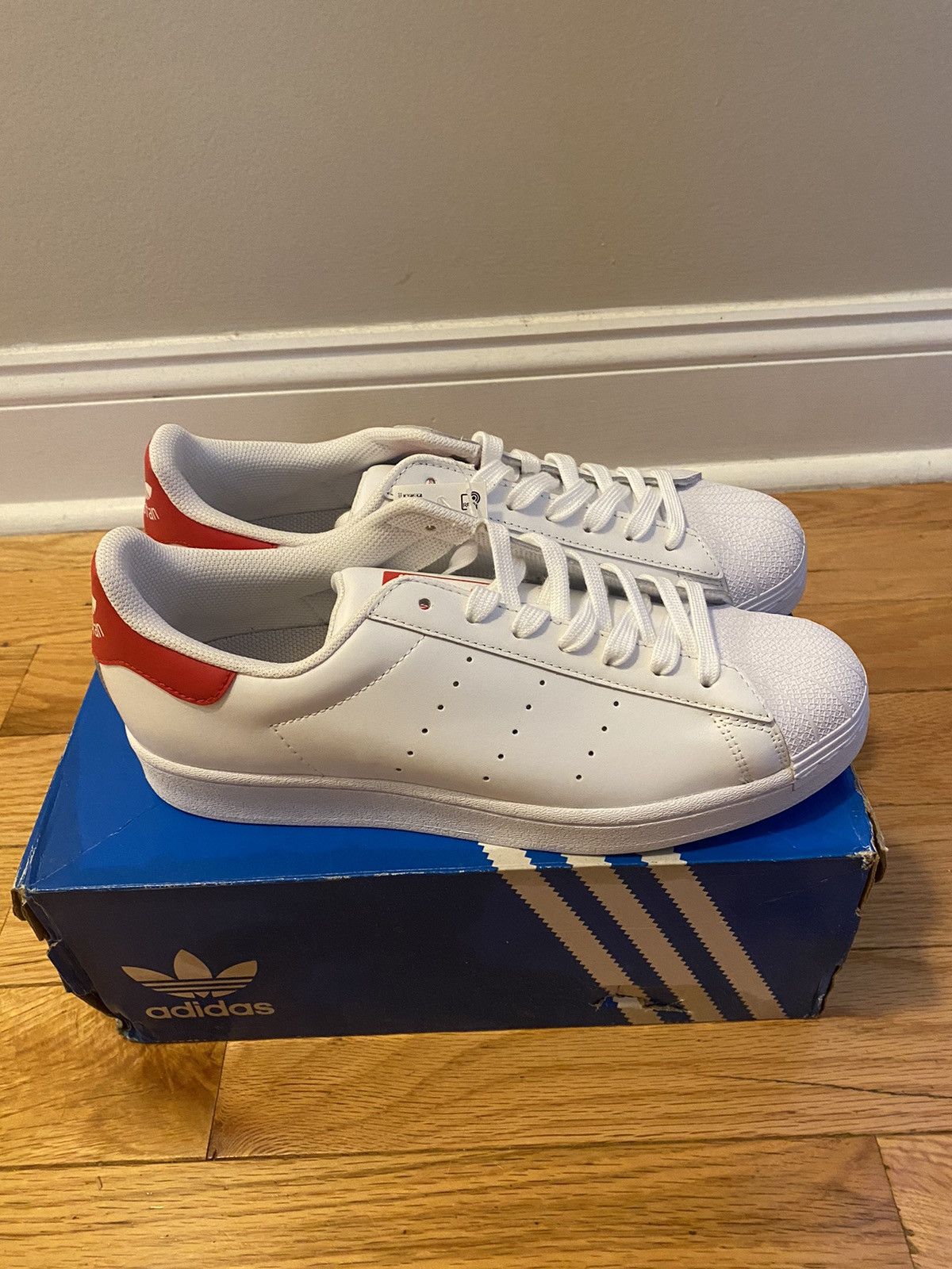 Adidas Adidas Originals SuperStan Size US 10 / EU 43 - 4 Thumbnail