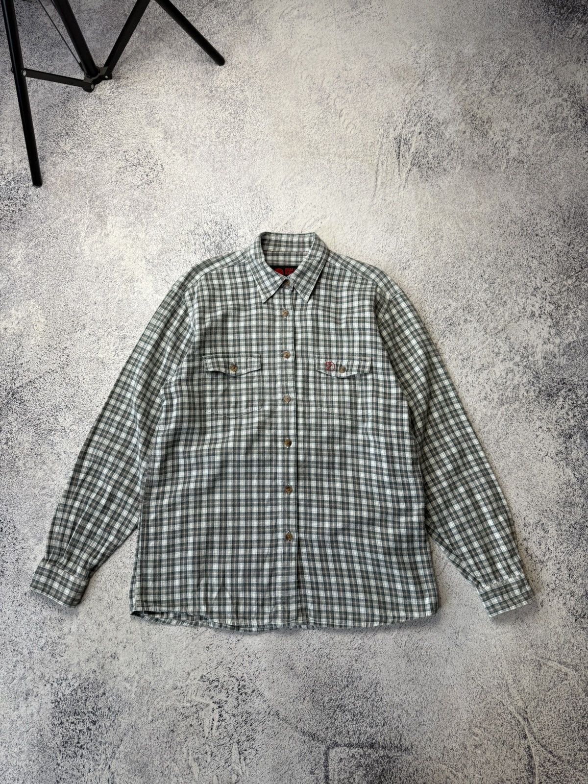 Fjallraven Vintage Fjallraven Ladies Flannel Checkered Shirt USA Size M / US 6-8 / IT 42-44 - 1 Thumbnail