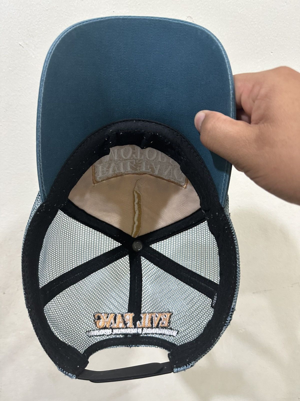 Harley Davidson VTG EVIL FANG MOTORS Full Embroid Trucker Hat Size ONE SIZE - 5 Thumbnail