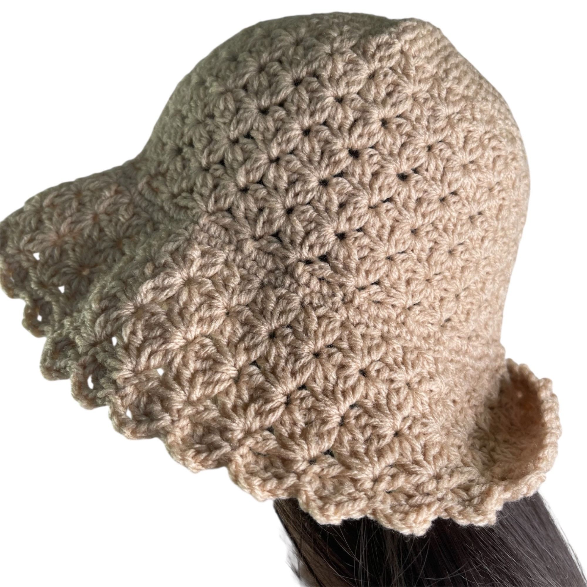 Handmade Crochet Cloche Bucket Hat Retro Style Tan / Beige Handmade A Size ONE SIZE - 5 Thumbnail