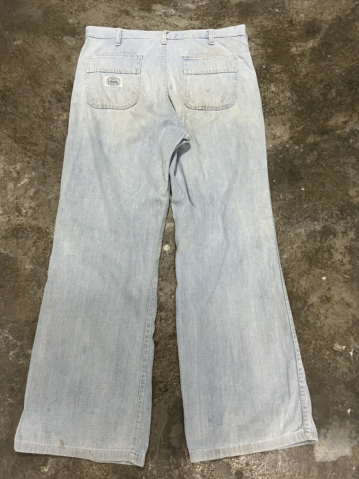 Edwin 💥Baggy💥Vintage 80’s Edwin Light Wash Distress Jean Size US 32 / EU 48 - 2 Thumbnail