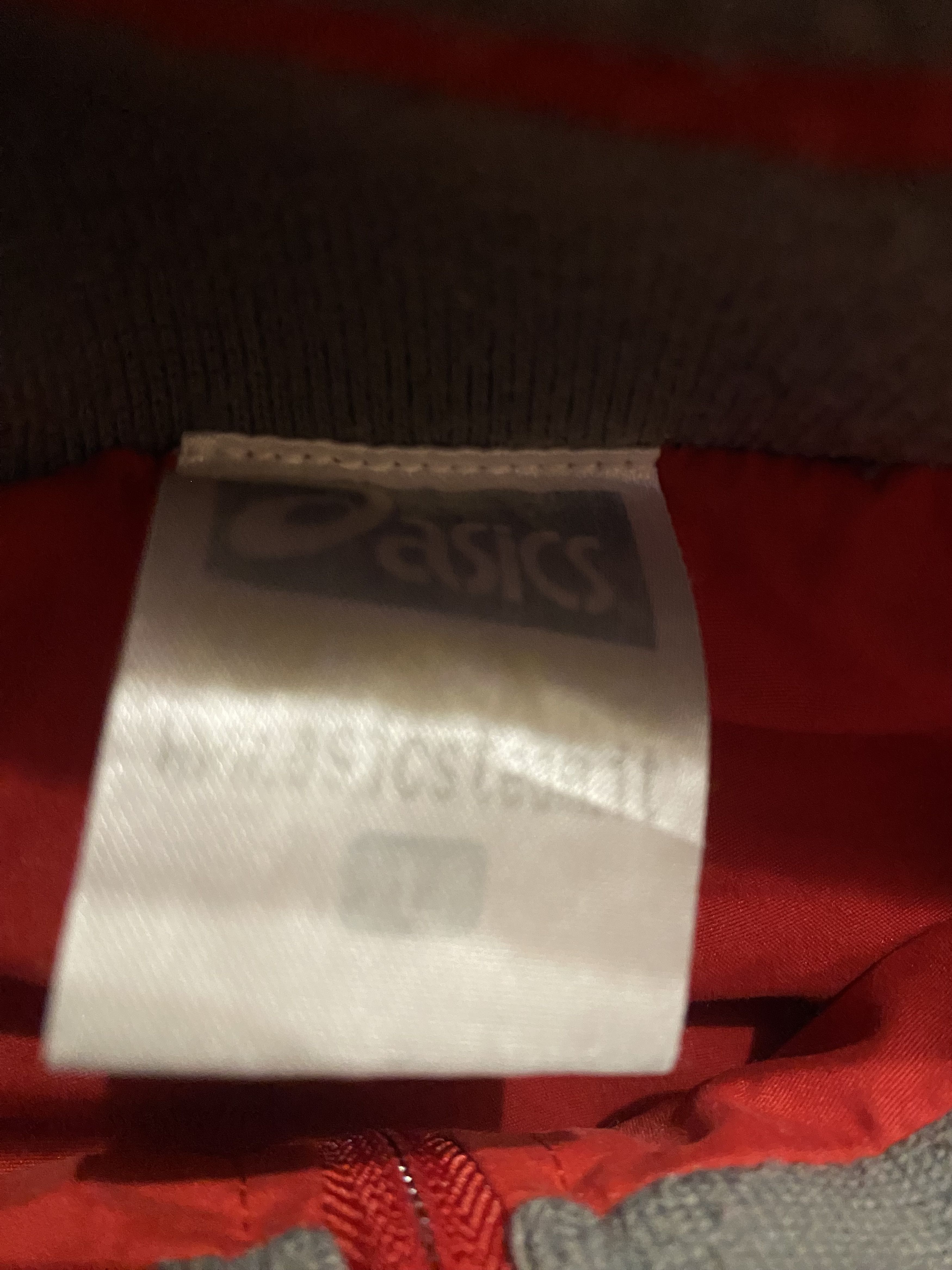 Asics Vintage 2007 Asics Japan Track Jacket - Red/White - Size L Size US L / EU 52-54 / 3 - 5 Thumbnail