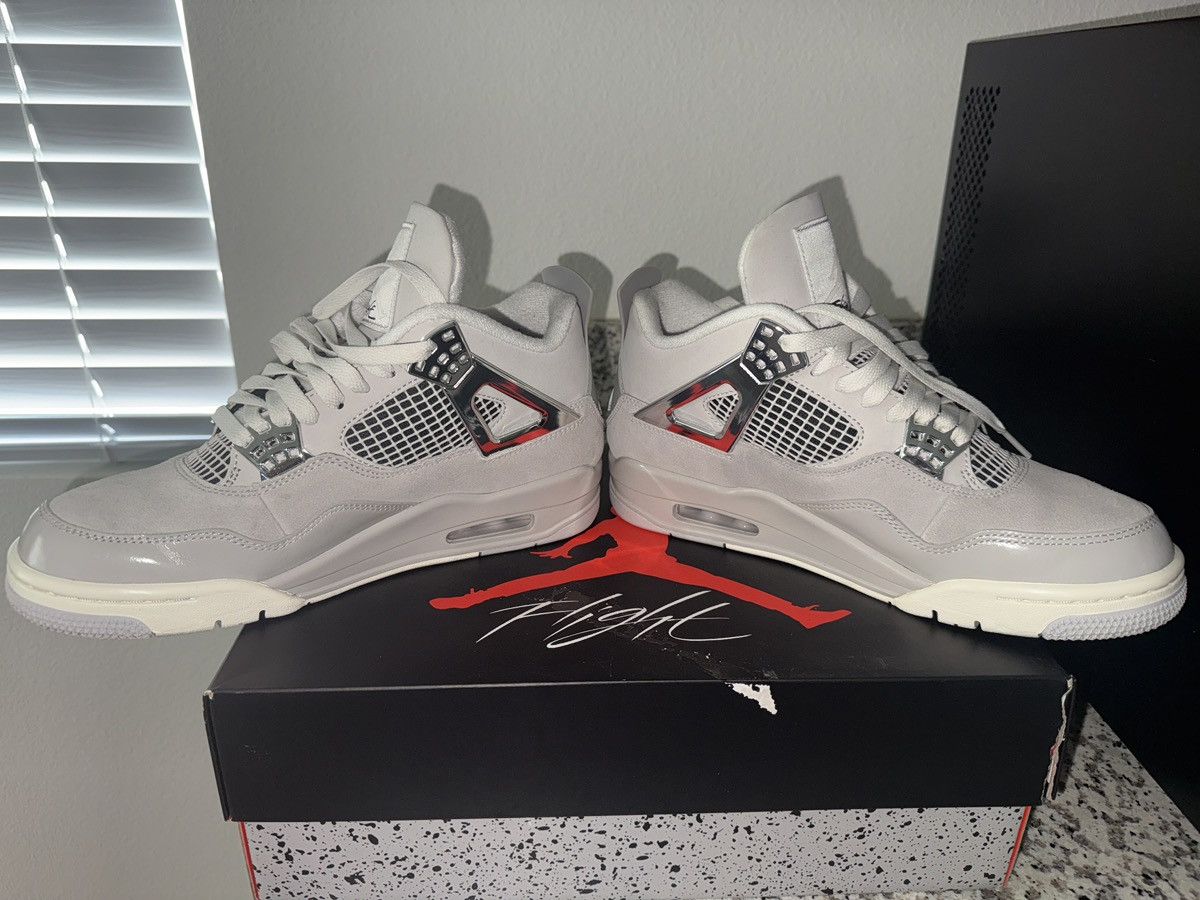Jordan Brand Jordan 4 frozen moments Size US 8 / EU 41 - 5 Thumbnail