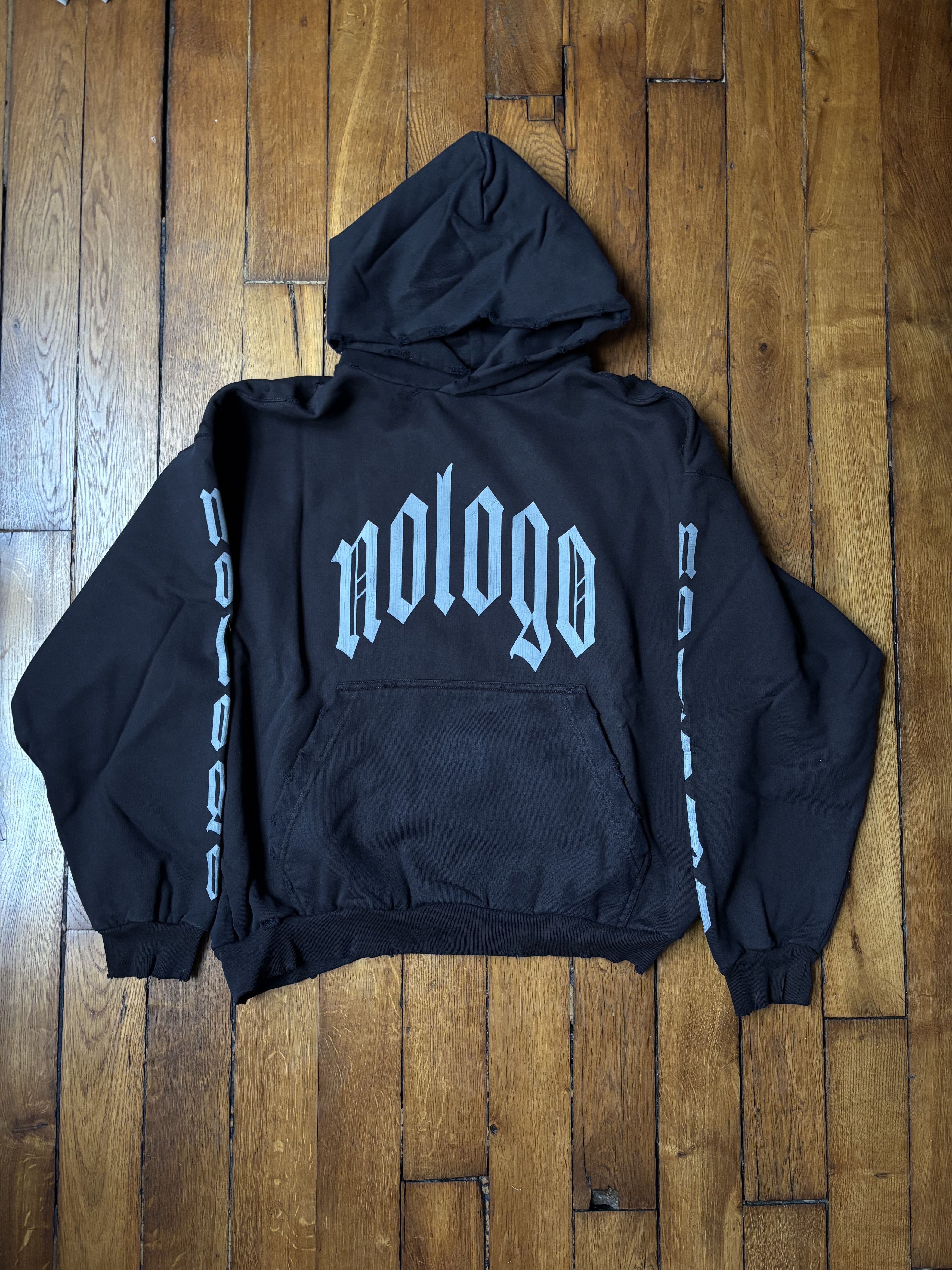 Balenciaga Balenciaga nologo hoodie Size US XS / EU 42 / 0 - 1 Thumbnail