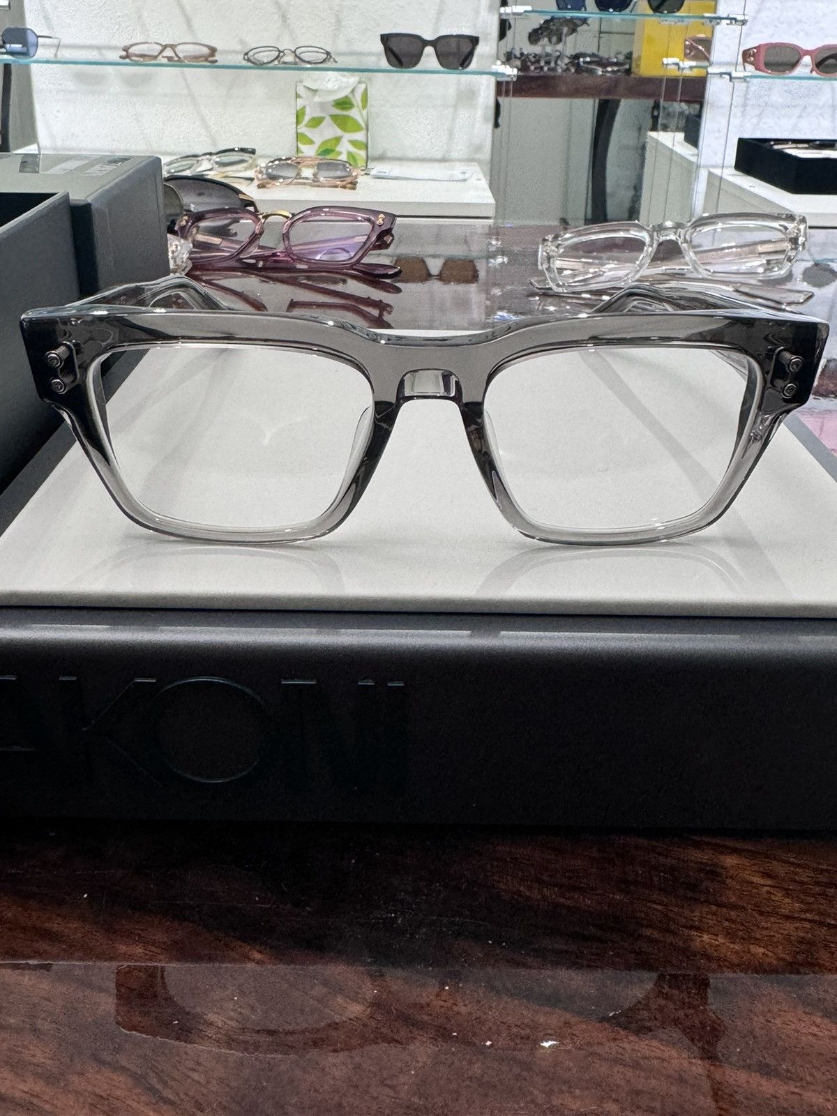 Akoni Akoni Columba Sunglasses Size ONE SIZE - 1 Thumbnail