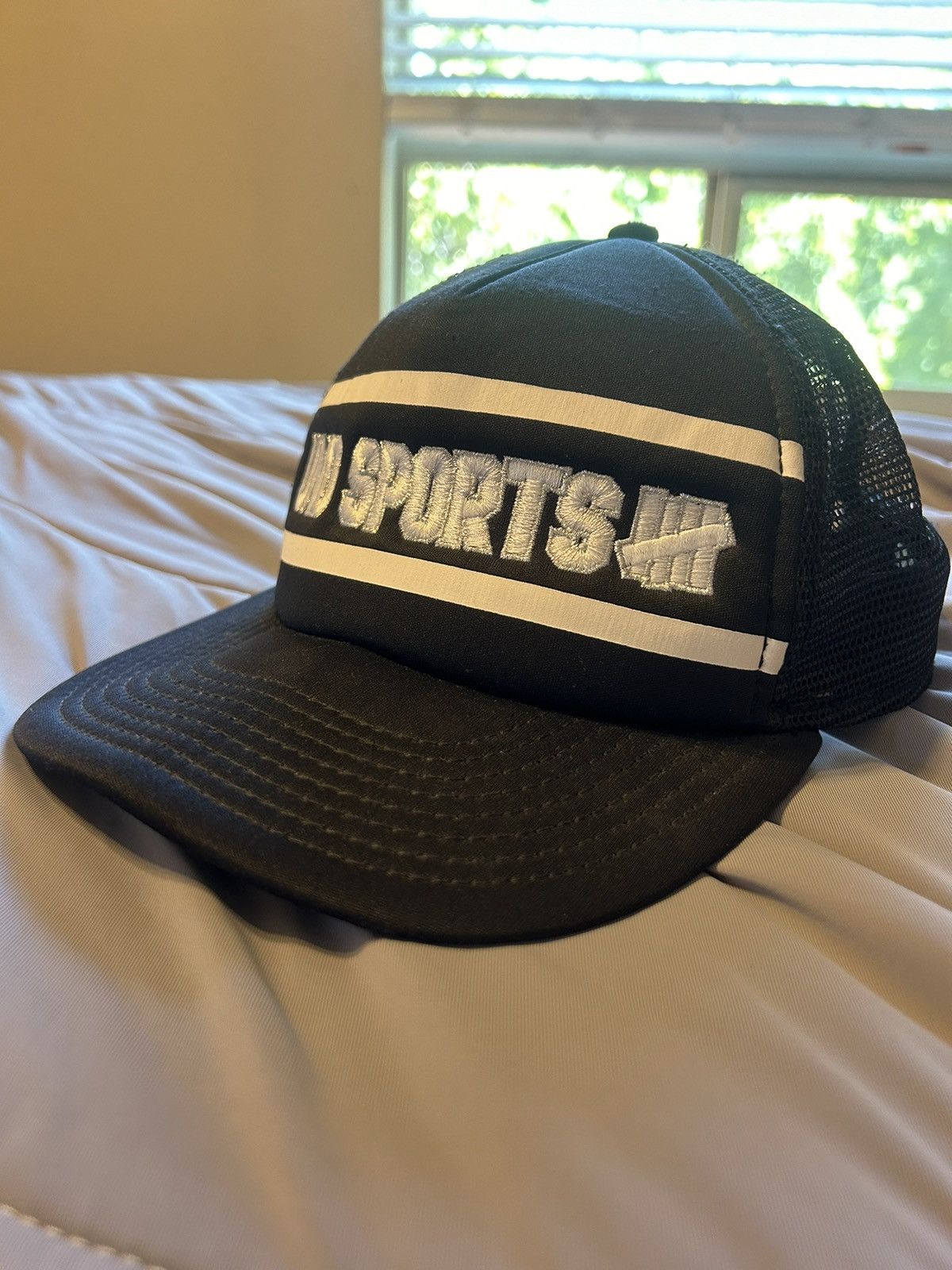 Undefeated Undftd Sports Trucker Cap Black/White Size ONE SIZE - 5 Thumbnail