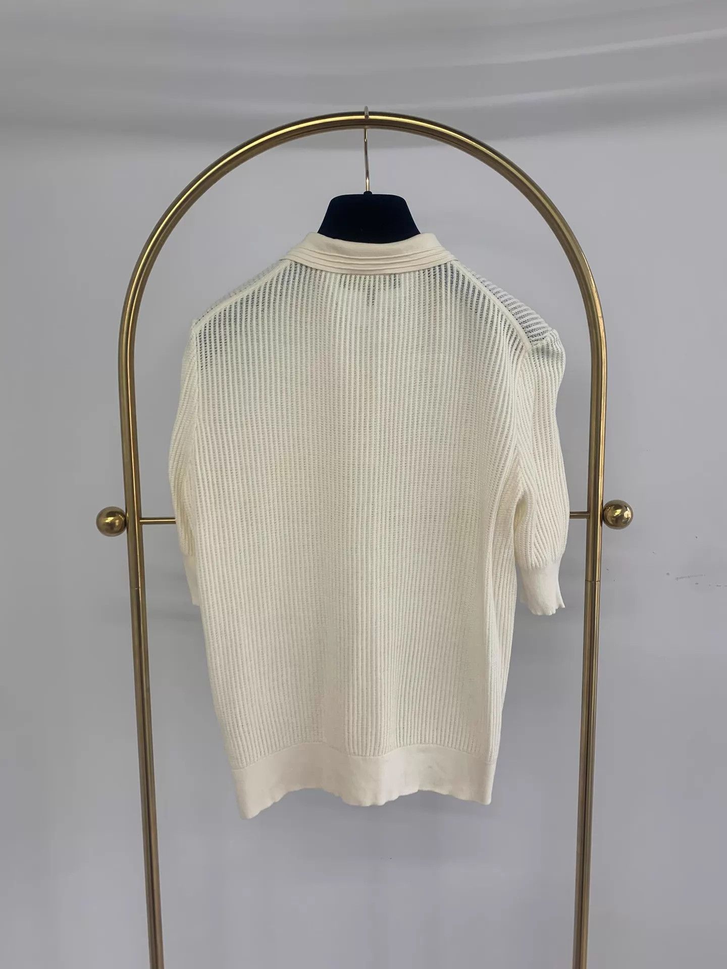 Loro Piana LoroPiana Cream Waffle Lapel Short Sleeve Top Size 40 New Size S / US 4 / IT 40 - 3 Thumbnail