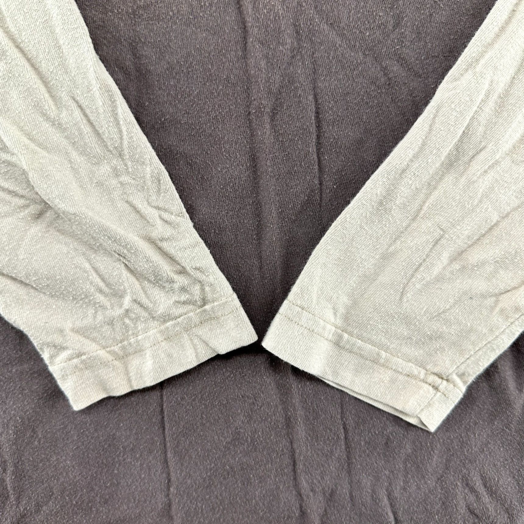 Harley Davidson VINTAGE Harley-Davidson Shirt Mens XL Grey White Long Sleeve Sturgis Biker Y2K Harley-Davidson Shirt Mens XL Grey White Long Sleeve Sturgis Biker Y2K Size US XL / EU 56 / 4 - 2 Thumbnail