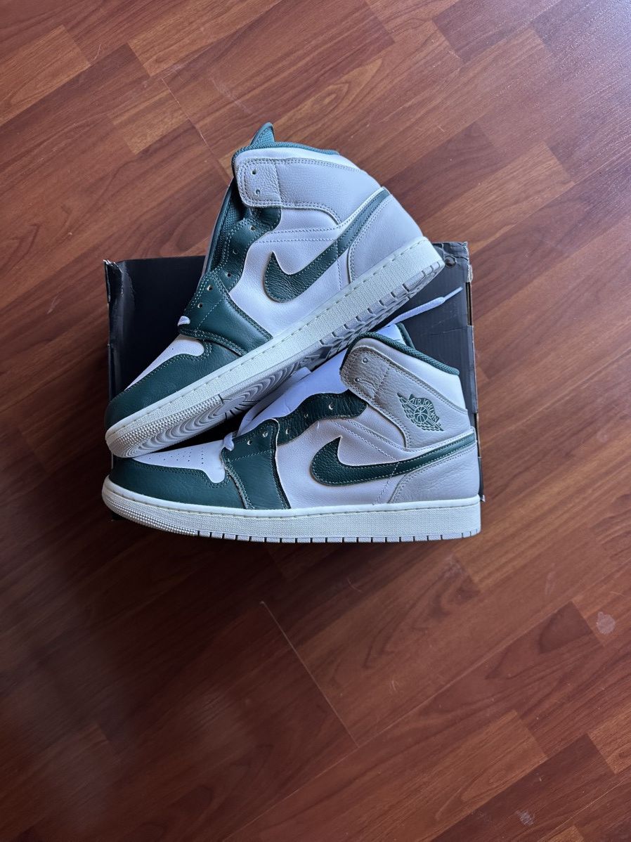 Jordan Brand Jordan 1 mid se oxidized green Size US 13 / EU 46 - 4 Thumbnail