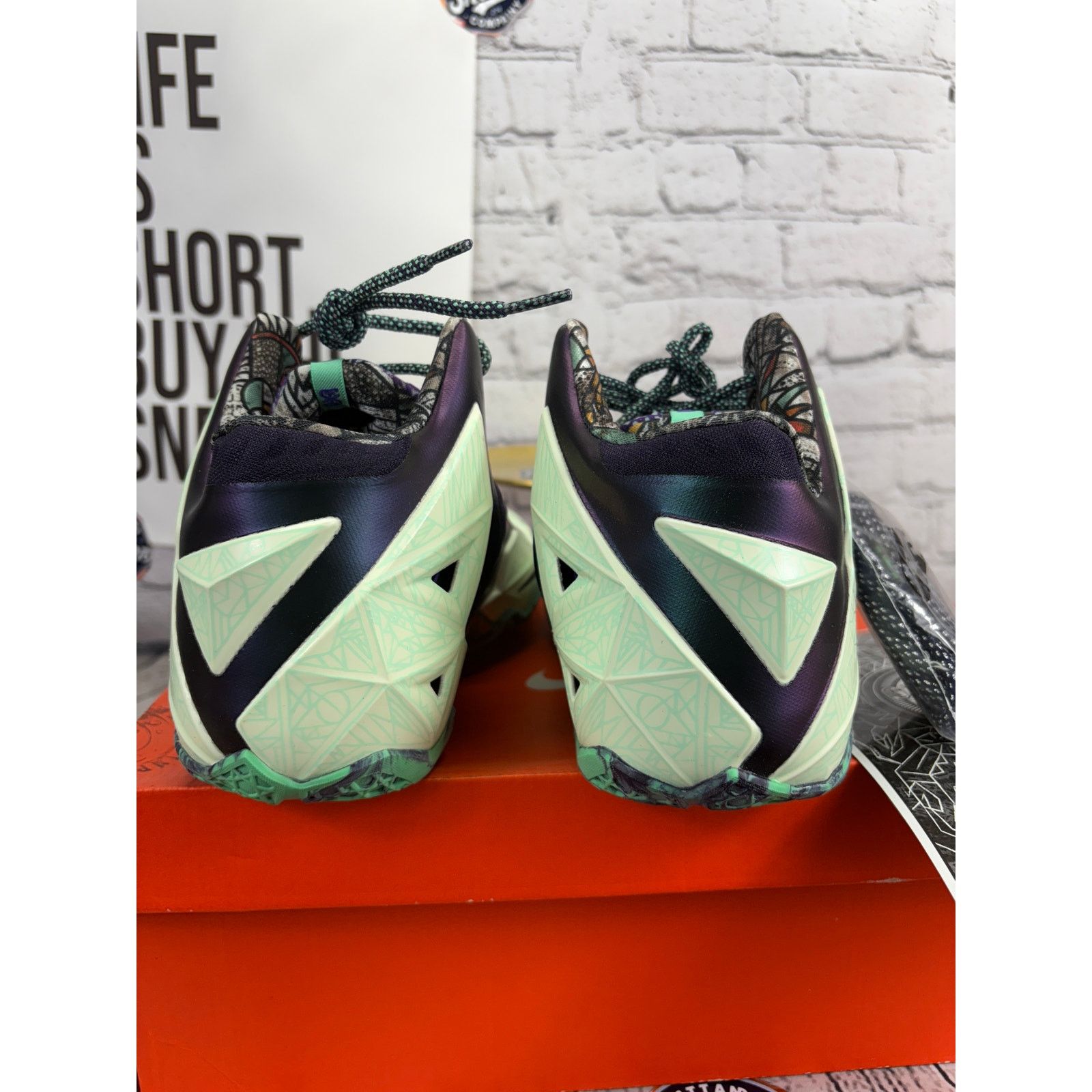 Nike Nike LeBron 11 All Star Gator King NoLA Gumbo Mens 10 Shoes Size US 10 / EU 43 - 6 Thumbnail