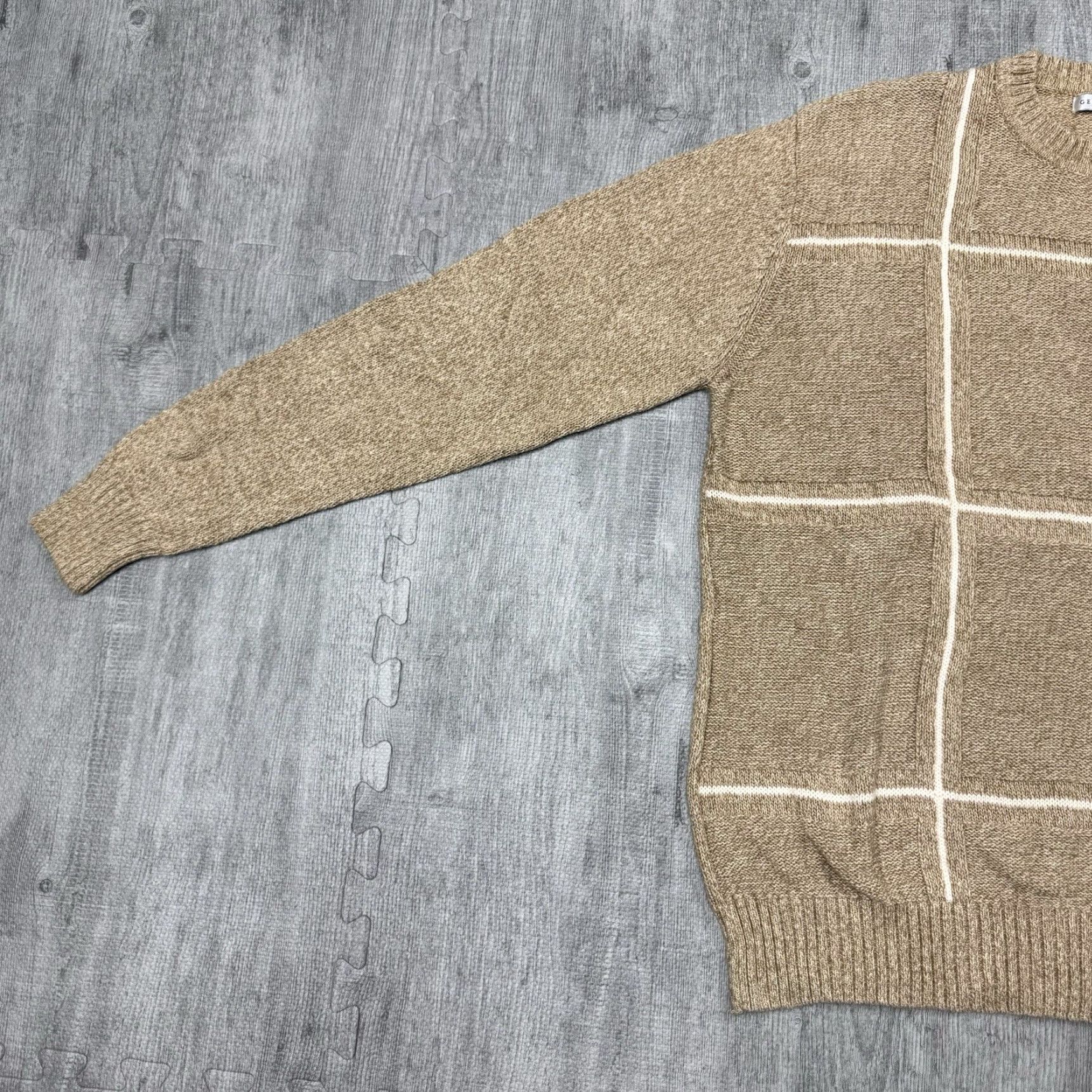 Geoffrey Beene VINTAGE Geoffrey Beene 90s Mens Pullover Sweater Small Beige Plaid Cotton Knit Long Sleeve Preppy Quality Size US S / EU 44-46 / 1 - 4 Thumbnail