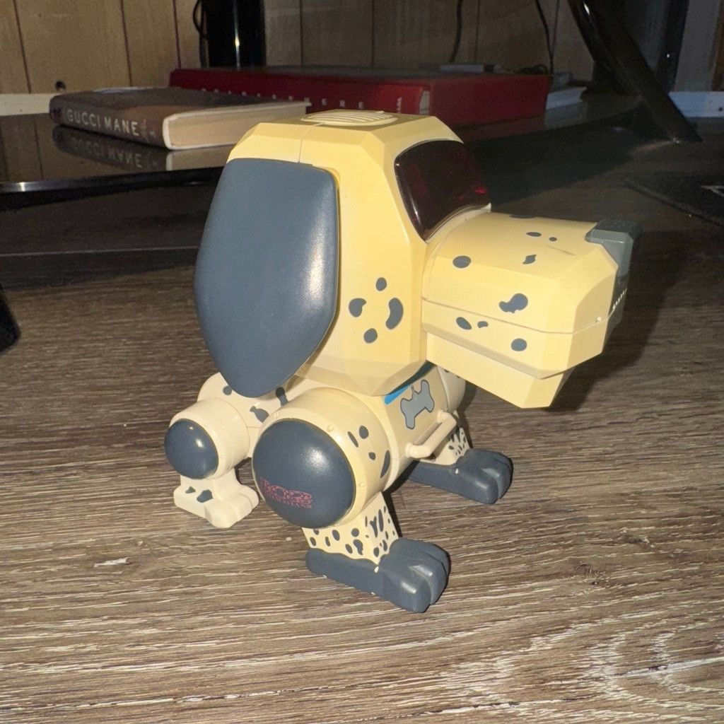 Disney Y2K 2000 Sega Tiger Electronics 102 Dalmatians Robot Dog Size ONE SIZE - 1 Thumbnail