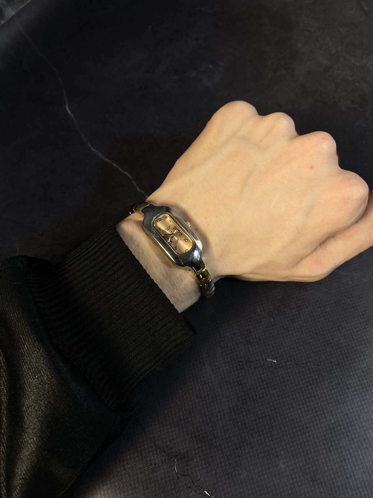 Japanese Brand Vintage Two-Tone Rectangular Watch Japanese Brand ✨ Size ONE SIZE - 2 Thumbnail