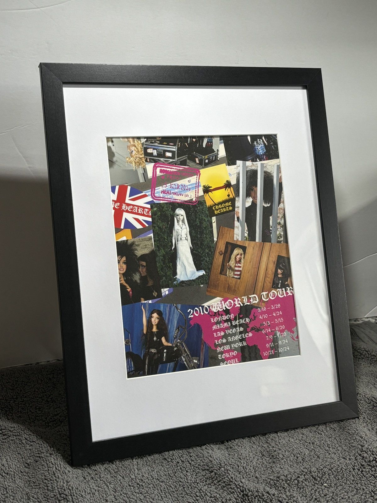 Chrome Hearts *Chrome Hearts* ‘Passport BARBIE’ Framed Poster Size ONE SIZE - 3 Thumbnail