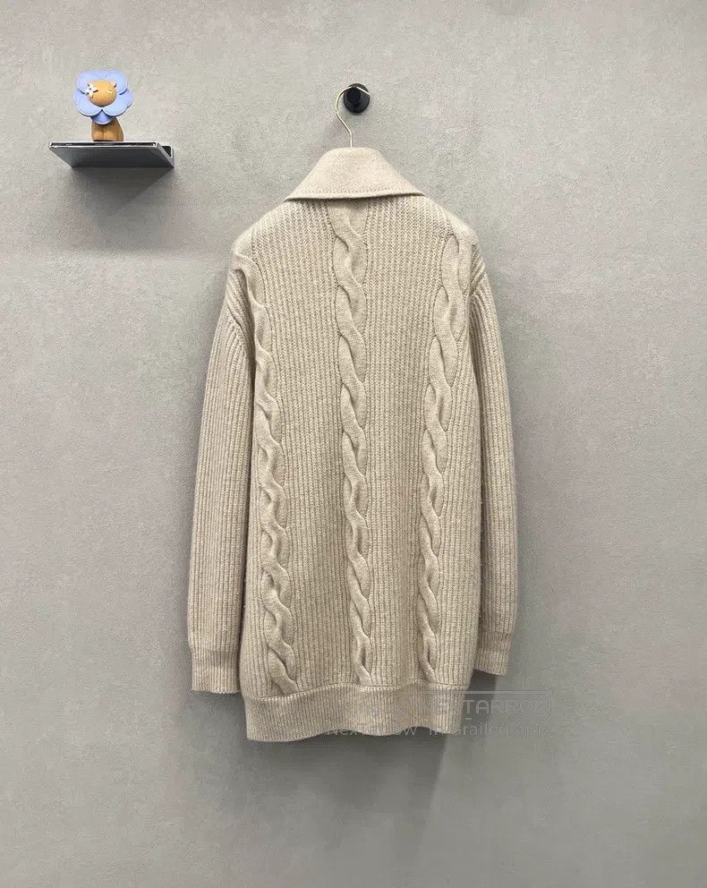 Max Mara Max Mara Cashmere Collar Double-breasted Wool Knit Sweater Size M / US 6-8 / IT 42-44 - 2 Thumbnail