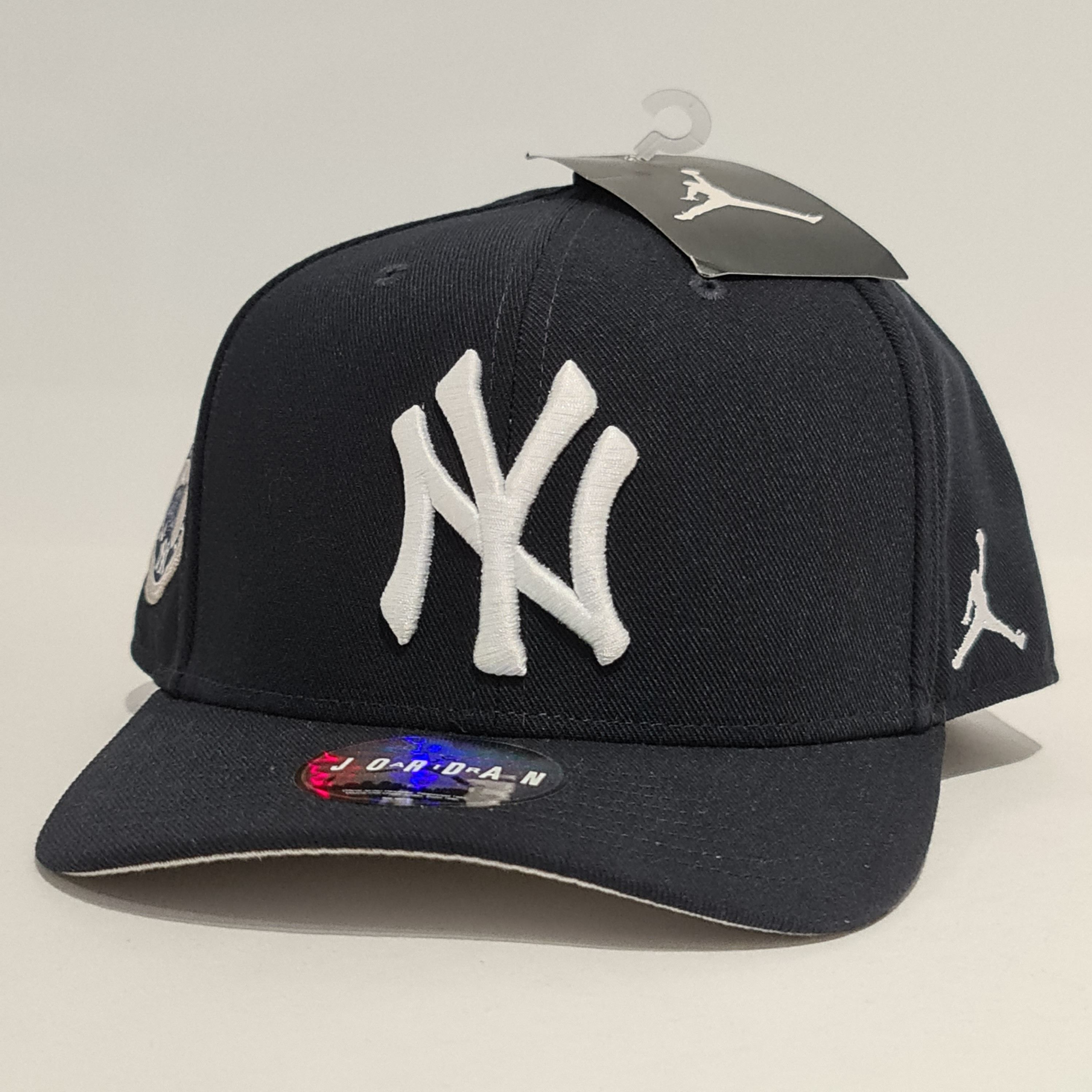 Jordan Brand Jordan Cap Strapback 'NY Yankees RE2PECT' Black Size ONE SIZE - 1 Thumbnail