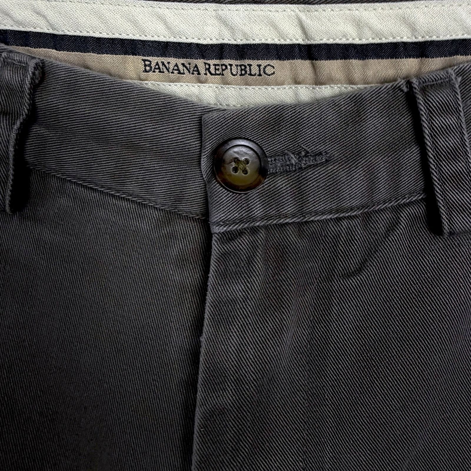 Banana Republic Vtg Banana Republic Men's 32R Faded Green 100% Cotton Khakis Size US 32 / EU 48 - 3 Thumbnail