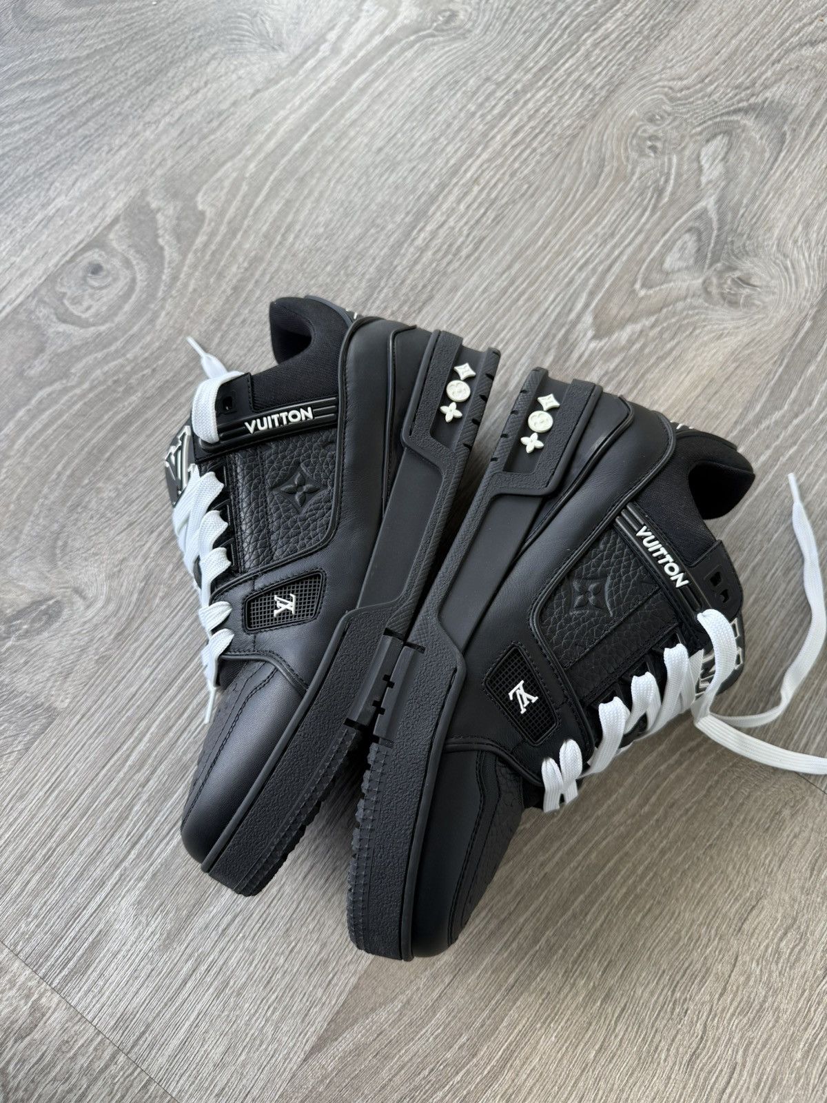 Louis Vuitton Louis Vuitton “LV Trainer Sneaker” Black Size US 7.5 / EU 40-41 - 3 Thumbnail