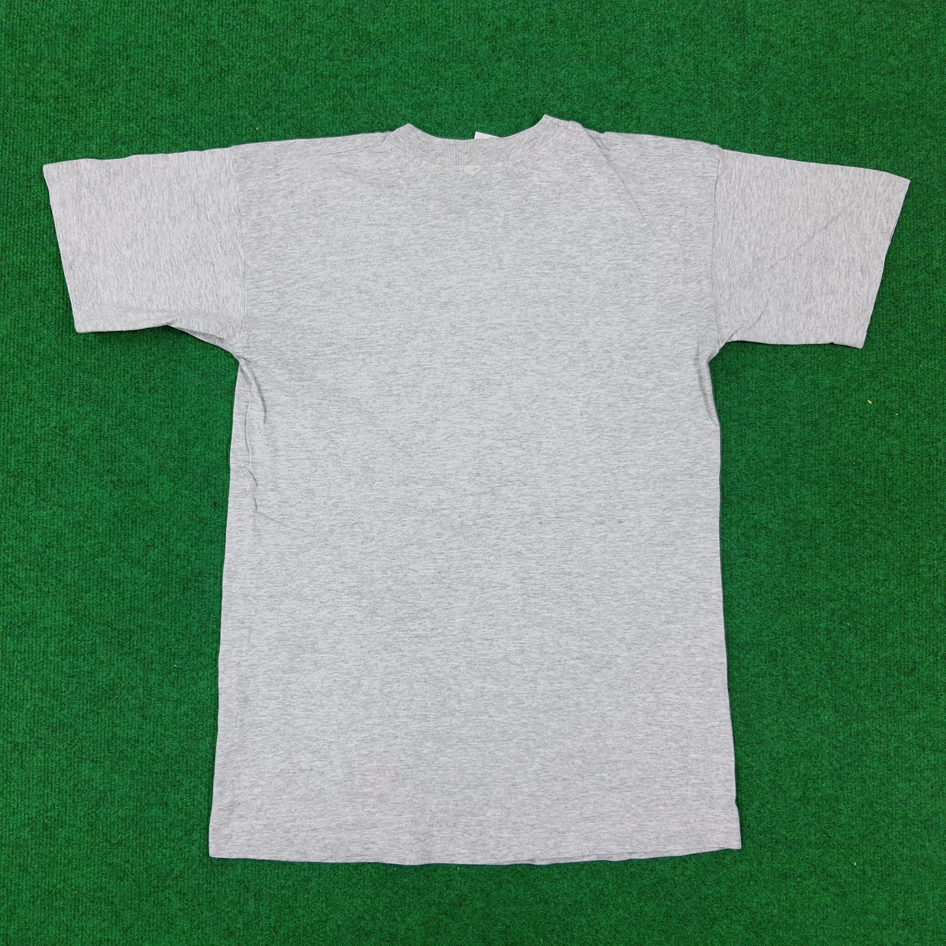 Band Tees × Vintage Vintage Boyzone 90s Anmerican Boy Band Tshirt Size US S / EU 44-46 / 1 - 4 Thumbnail