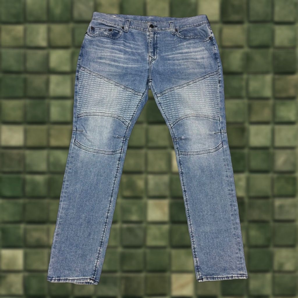 True Religion True Religion Rocco Relaxed Skinny Straight Jeans Mens 42x33 Light Wash Blue 90s Hip Hop Logo Comfort Pockets Stretch Regular 34? Size US 42 / EU 58 - 1 Thumbnail