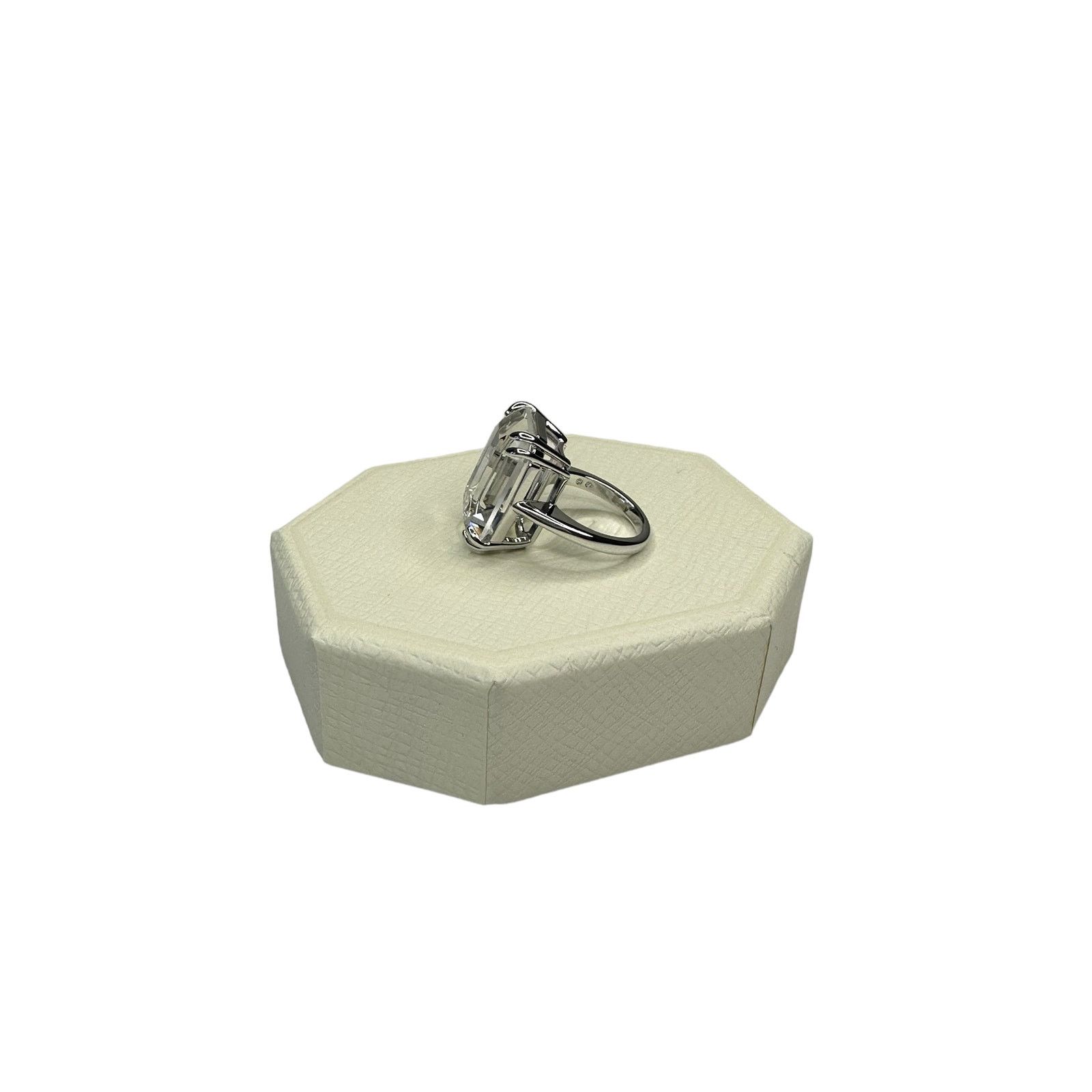 Swarovski Swarovski Mesmera cocktail ring Octagon cut 6 USA Size ONE SIZE - 6 Thumbnail