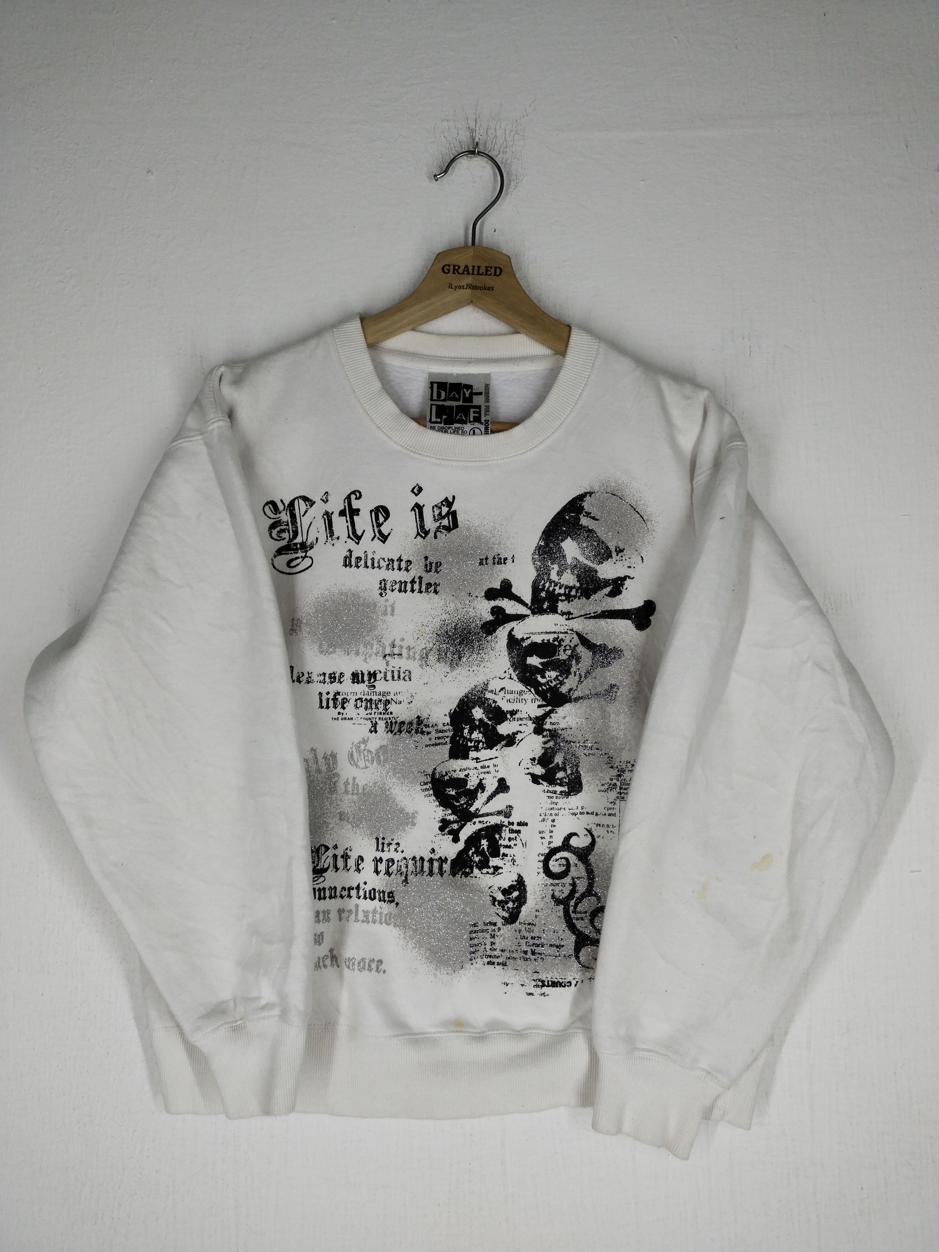 If Six Was Nine × Japanese Brand × Le Grande Bleu (L.G.B.) Vintage Japanese Streetwear Skull Design Sweatshirt Size US L / EU 52-54 / 3 - 4 Thumbnail