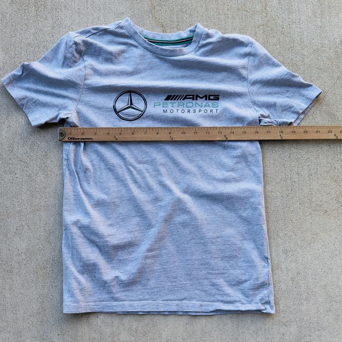 Mercedes-Benz Mercedes AMG Petronas F1 T Shirt Men Size XS Gray Size US XS / EU 42 / 0 - 5 Thumbnail