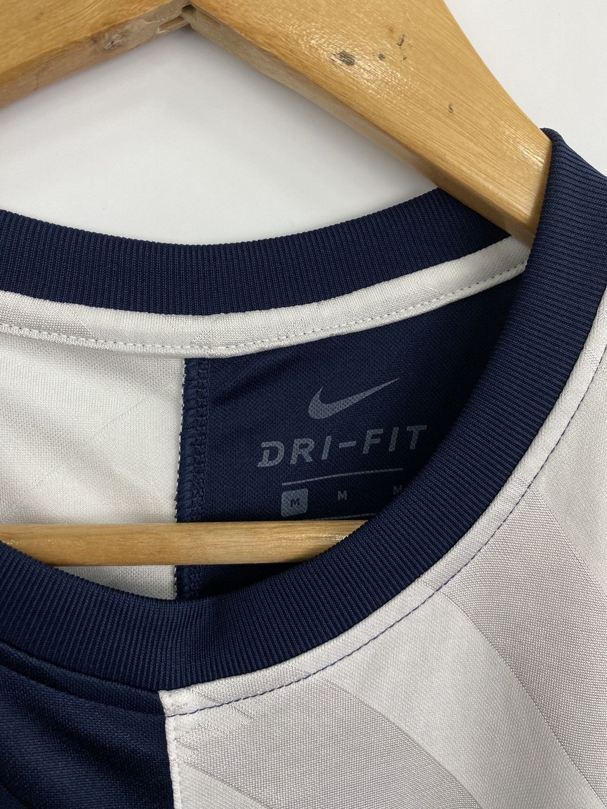 Nike 🇺🇸 Nike Sportswear T-Shirt Rare Retro Hype Y2K Size US M / EU 48-50 / 2 - 5 Thumbnail